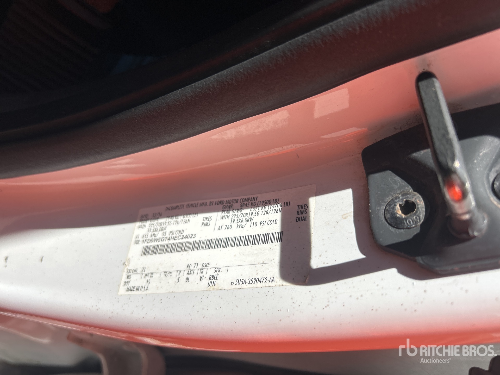 Photo of a 2017 Ford F-550