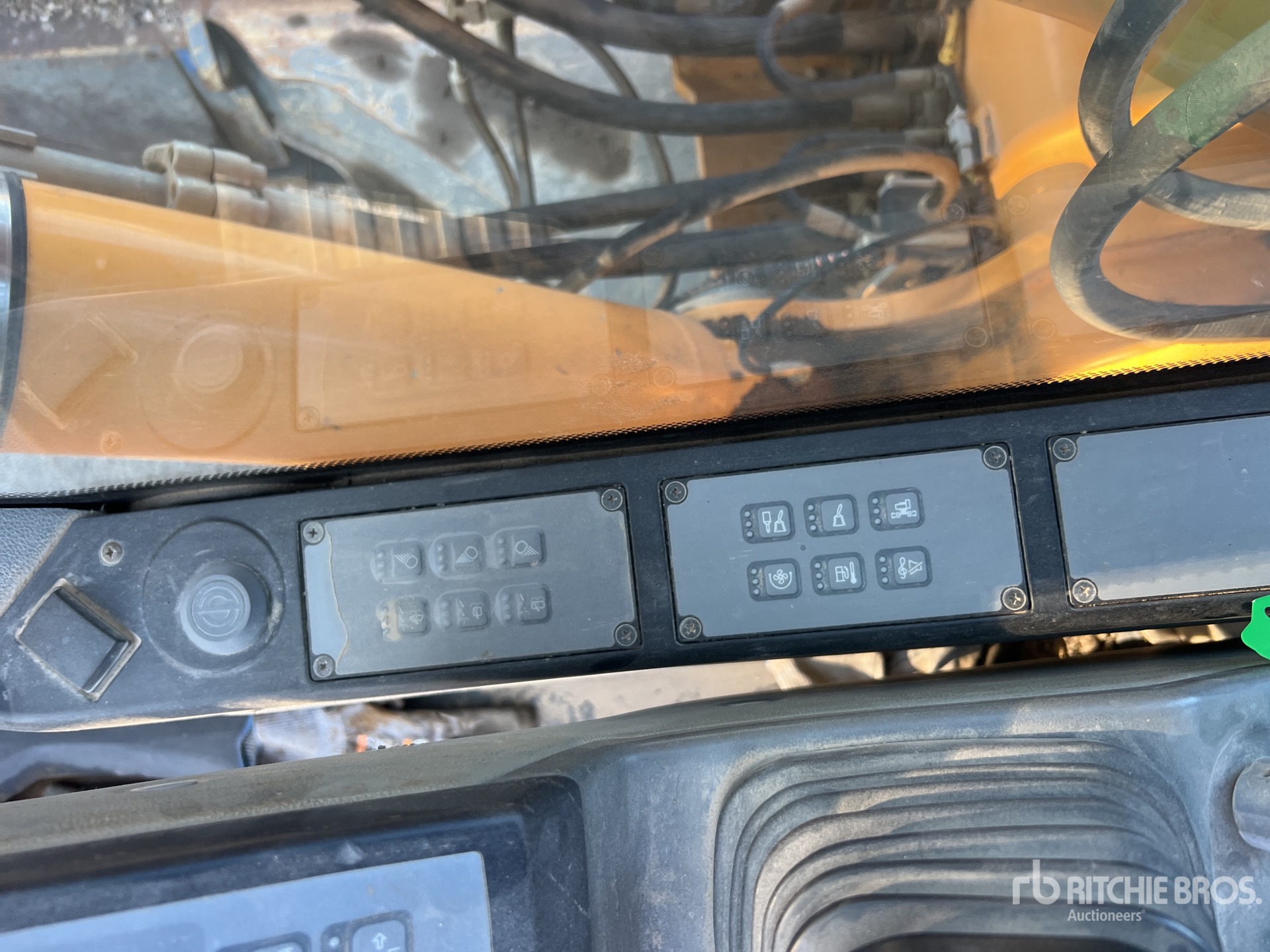 2013 Liebherr R906 LC LITRONI