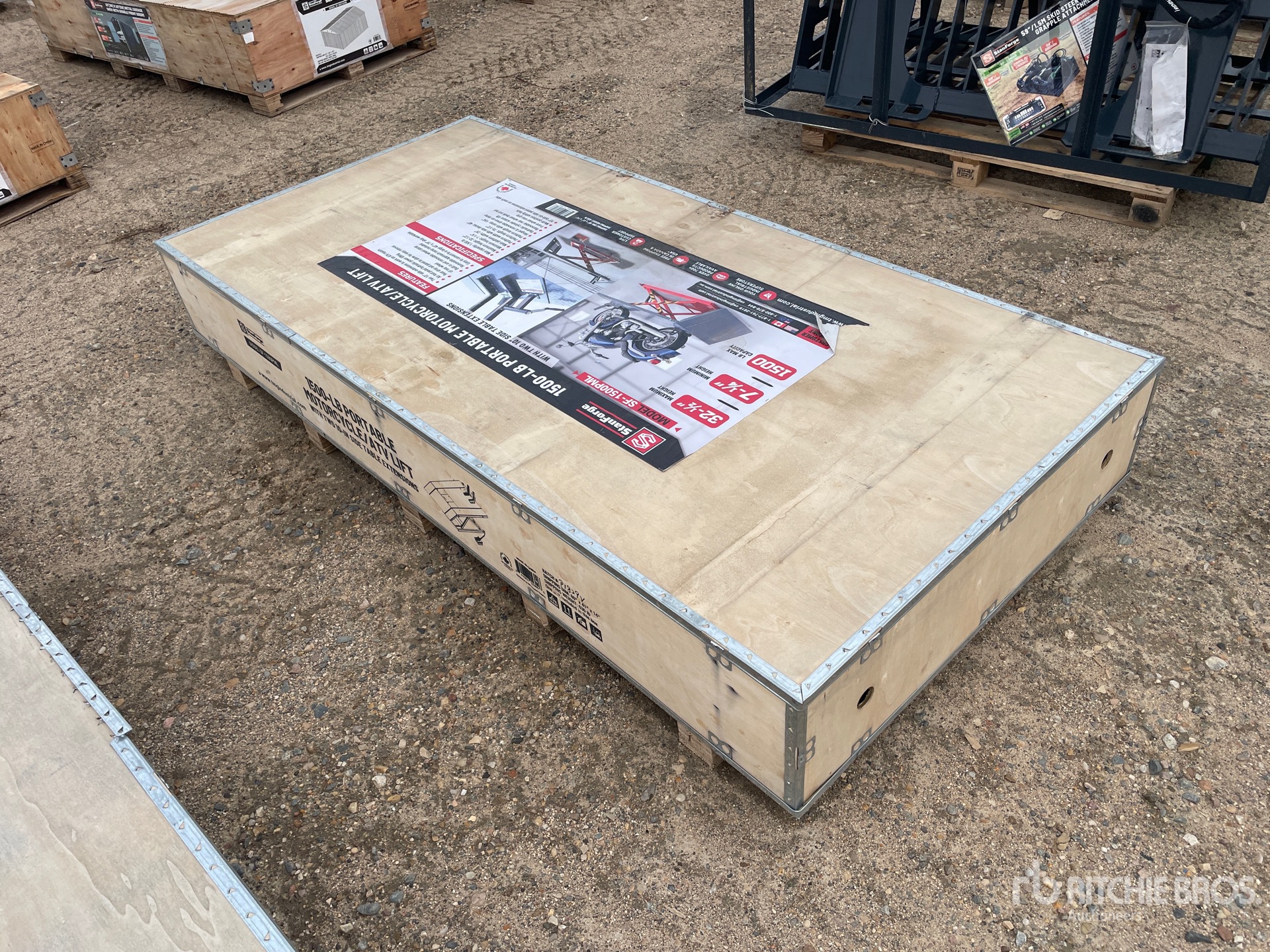 General Appearance with Bild, Ecke hinten rechts