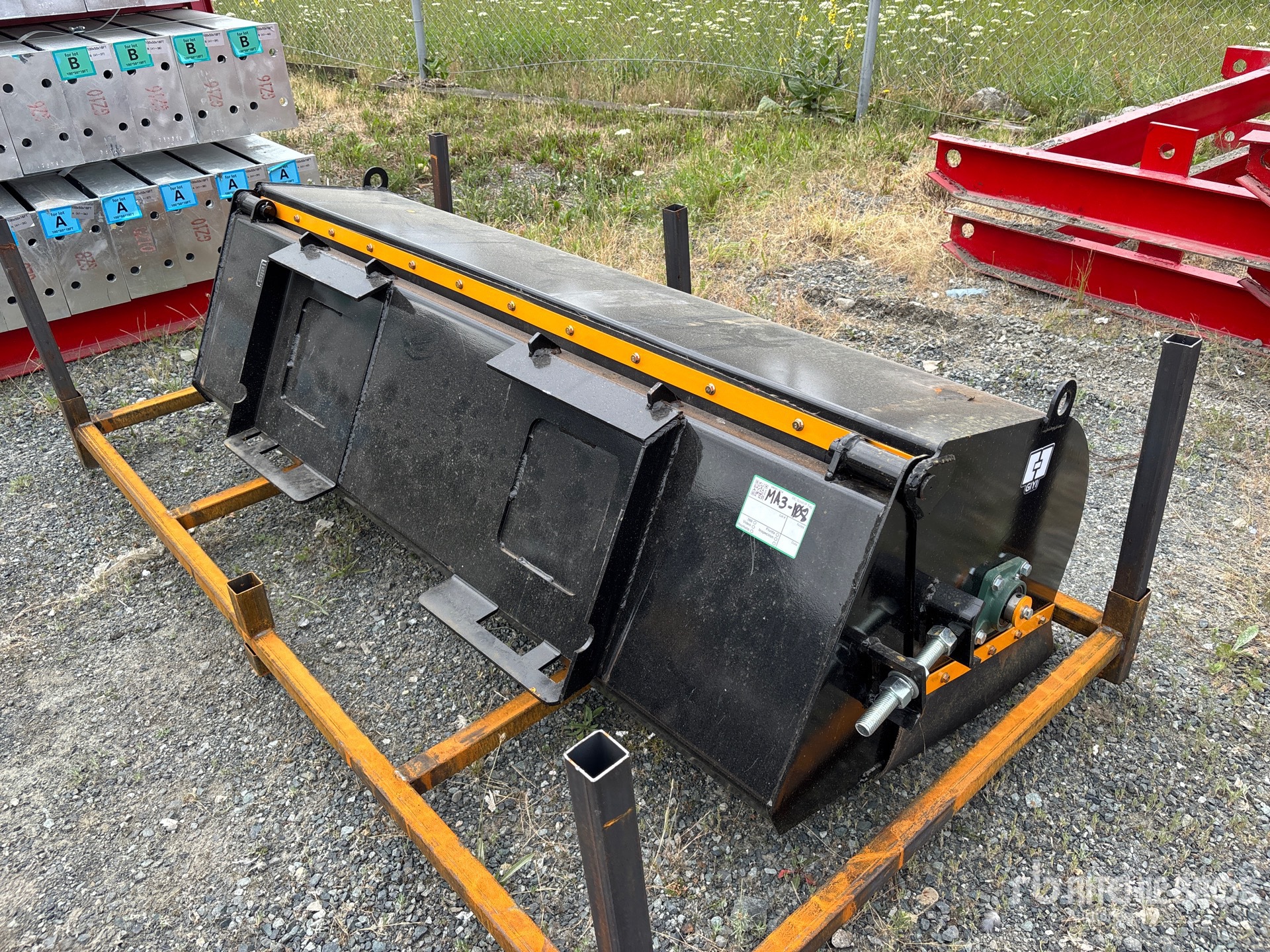 General Appearance with Picture, Right Rear Corner