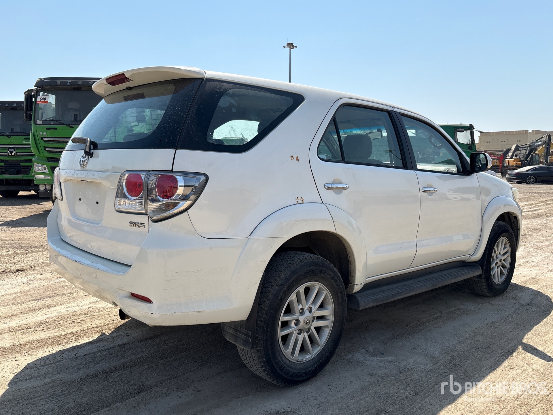 General Appearance with Picture, Right Rear Corner