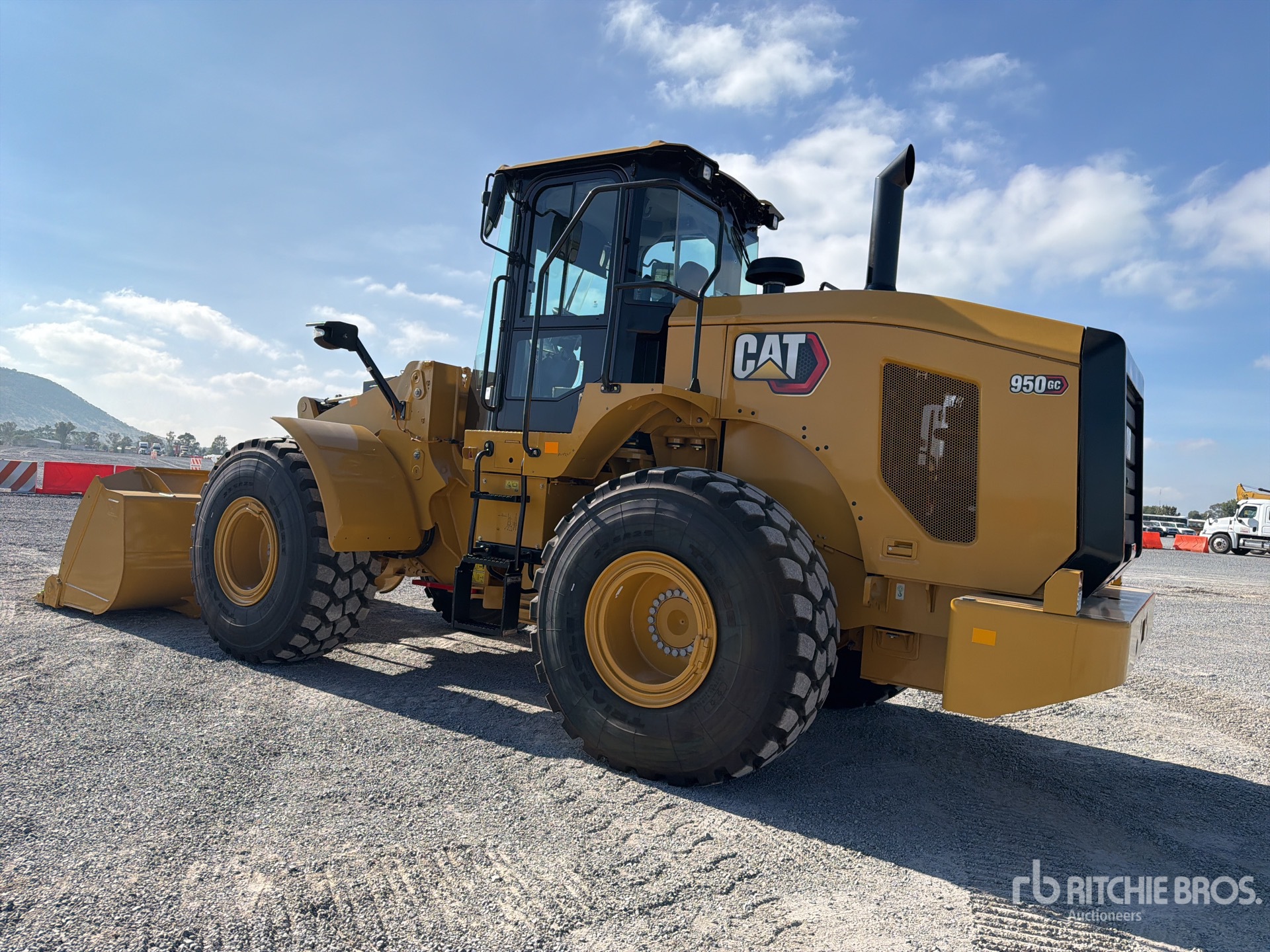 2026 Caterpillar 950GC