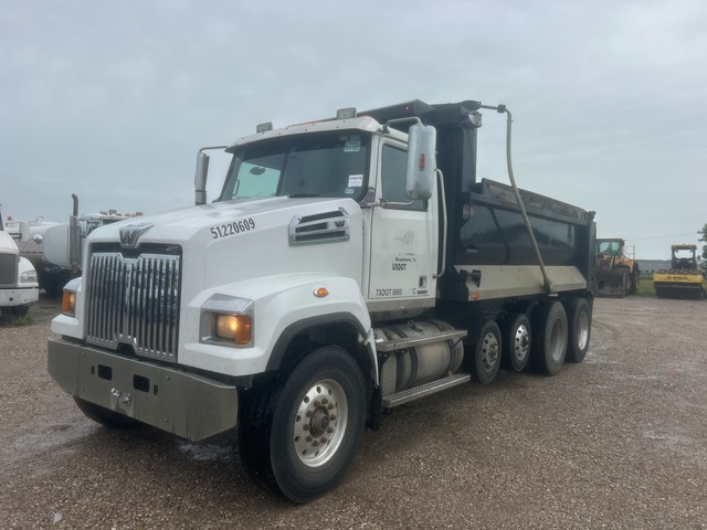 2020 Western Star 4700SF 10x4 Quad/A Dump Truck