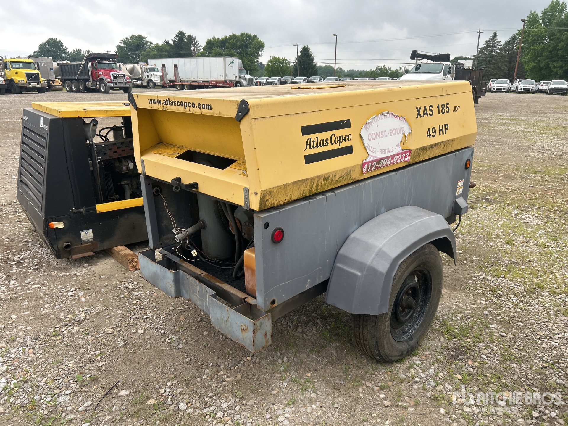 General Appearance with Picture, Right Rear Corner