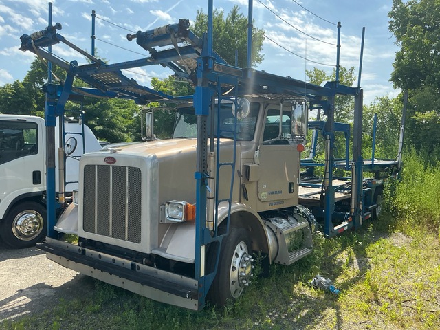 2016 Peterbilt 365 6x4 Car Carrier Truck 2016 Peterbilt 365 6x4 Car Carrier Truck