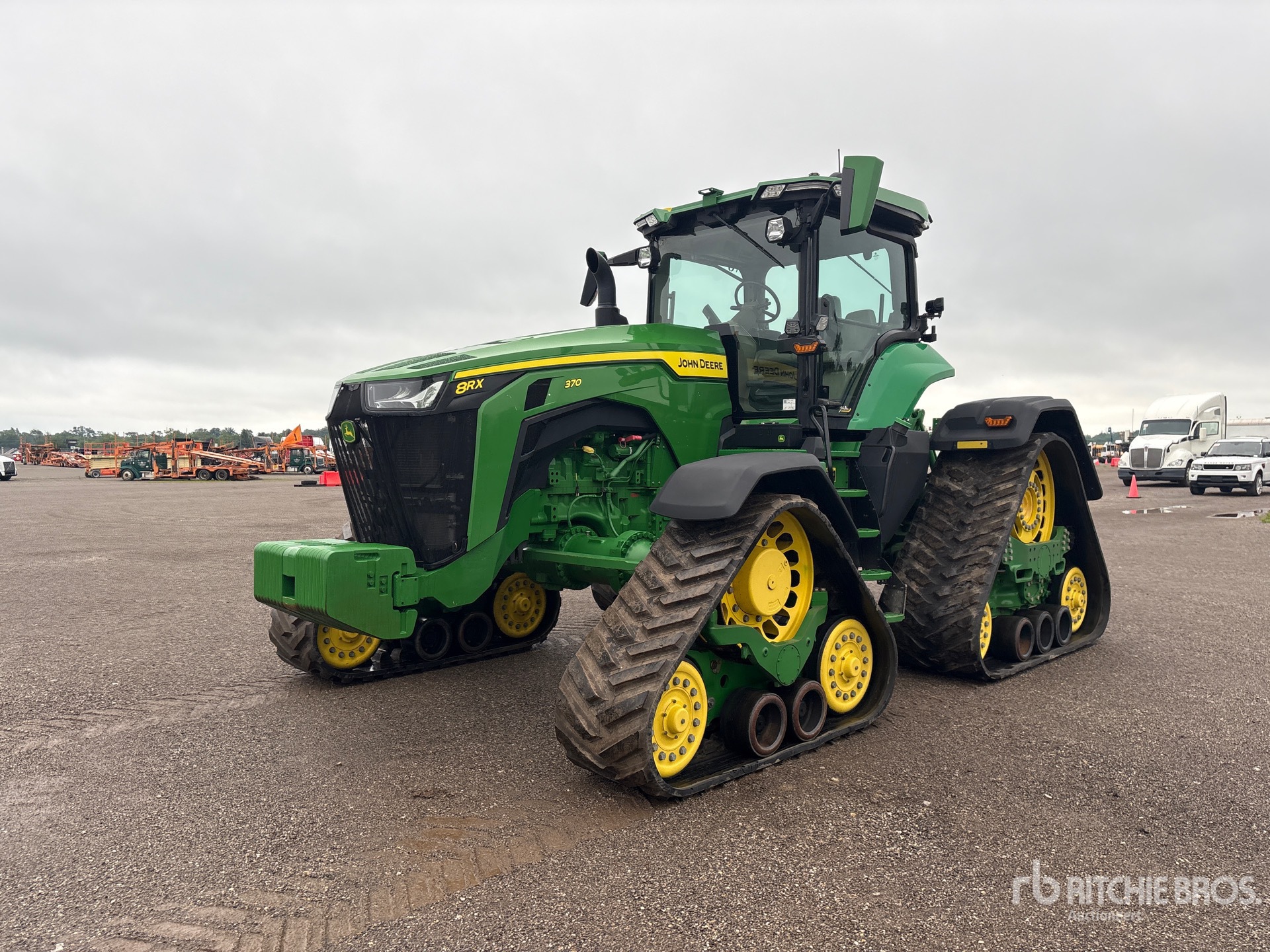 Photo of a 2021 John Deere 8RX 370