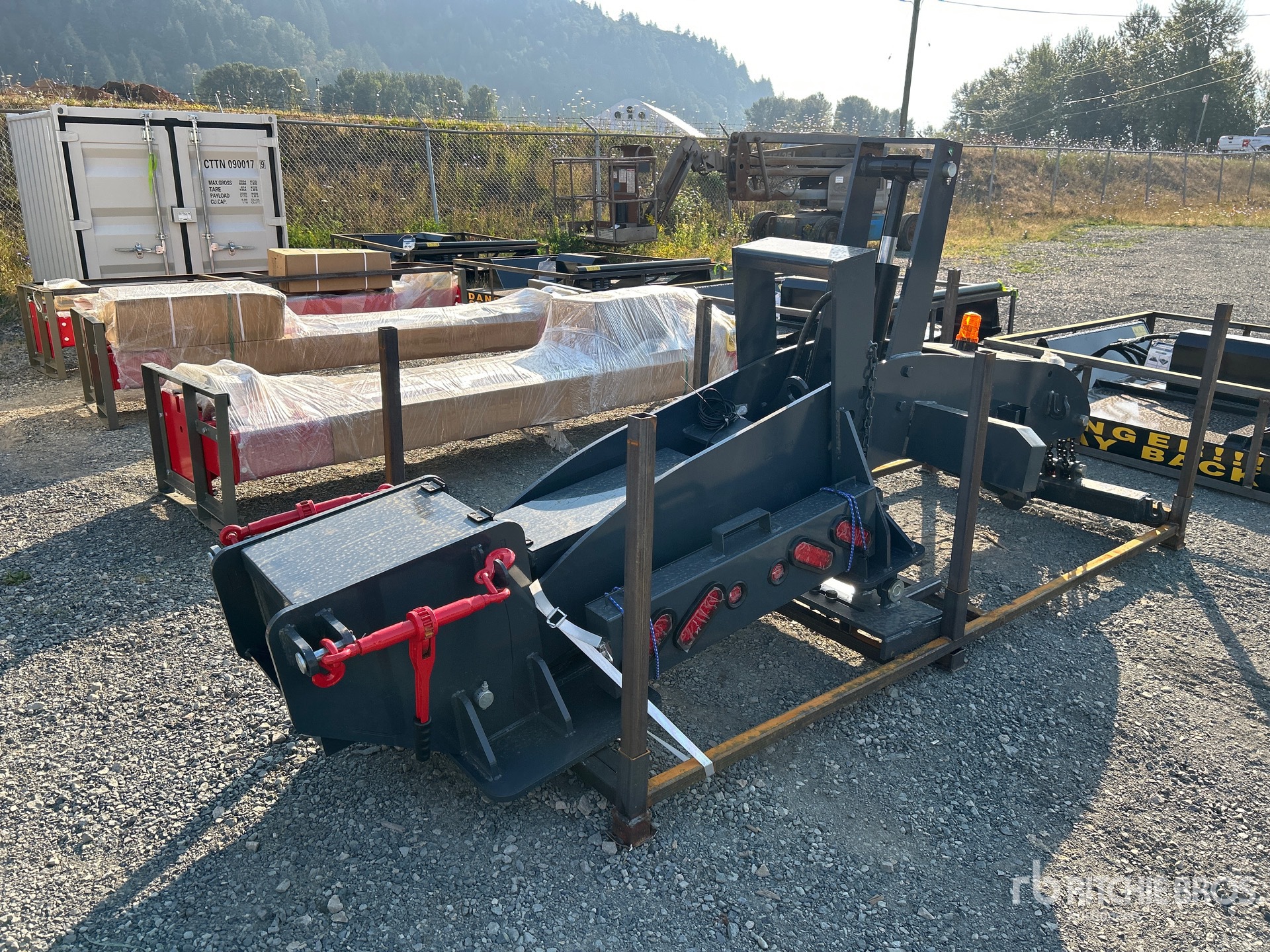 General Appearance with Picture, Right Rear Corner