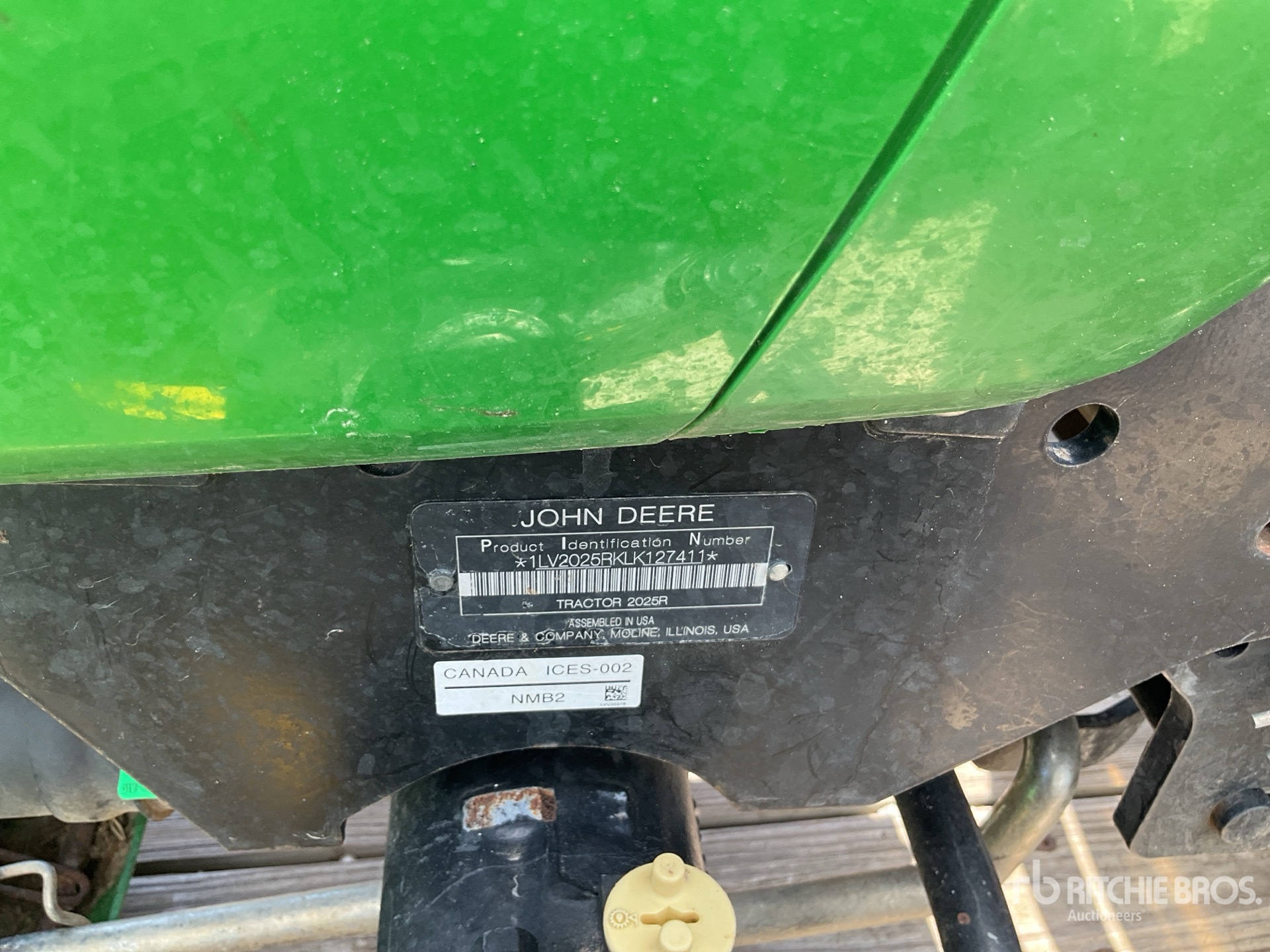 Photo of a 2020 John Deere 2025R