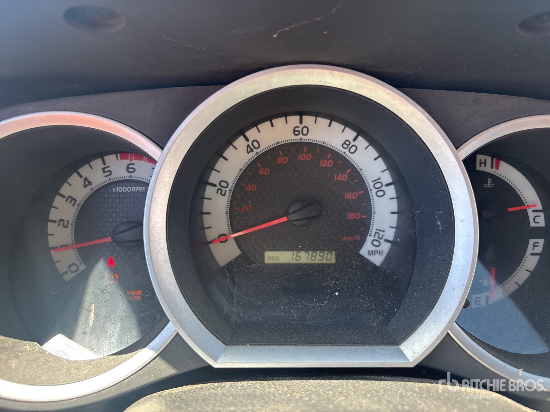 General Appearance with Hour Meter / Odometer