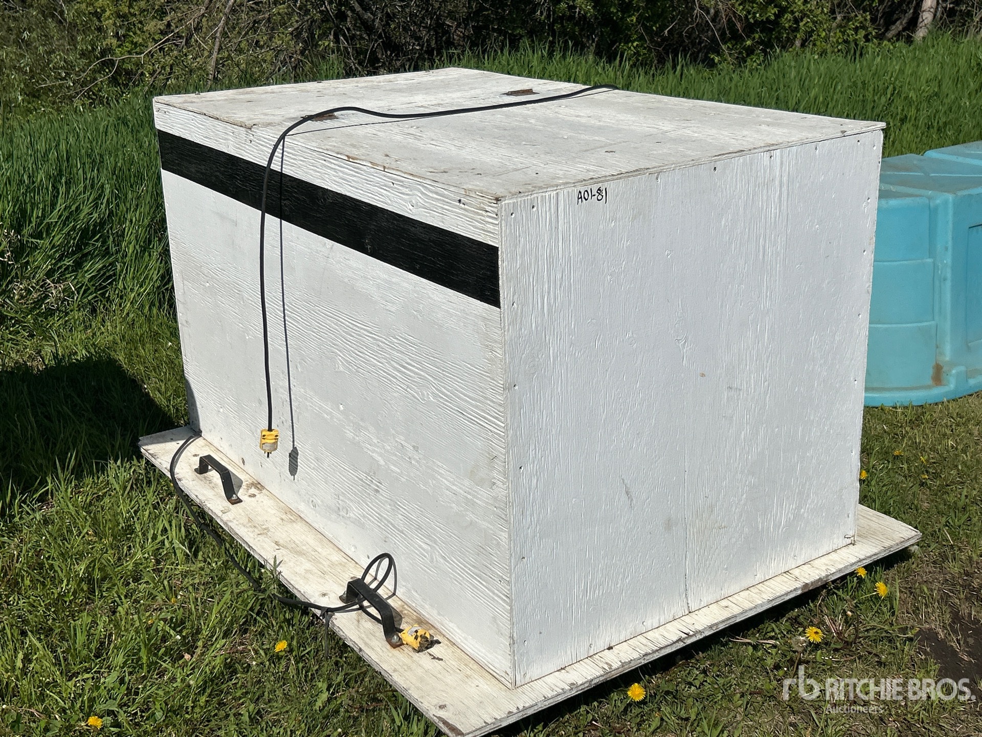 General Appearance with Picture, Right Front Corner