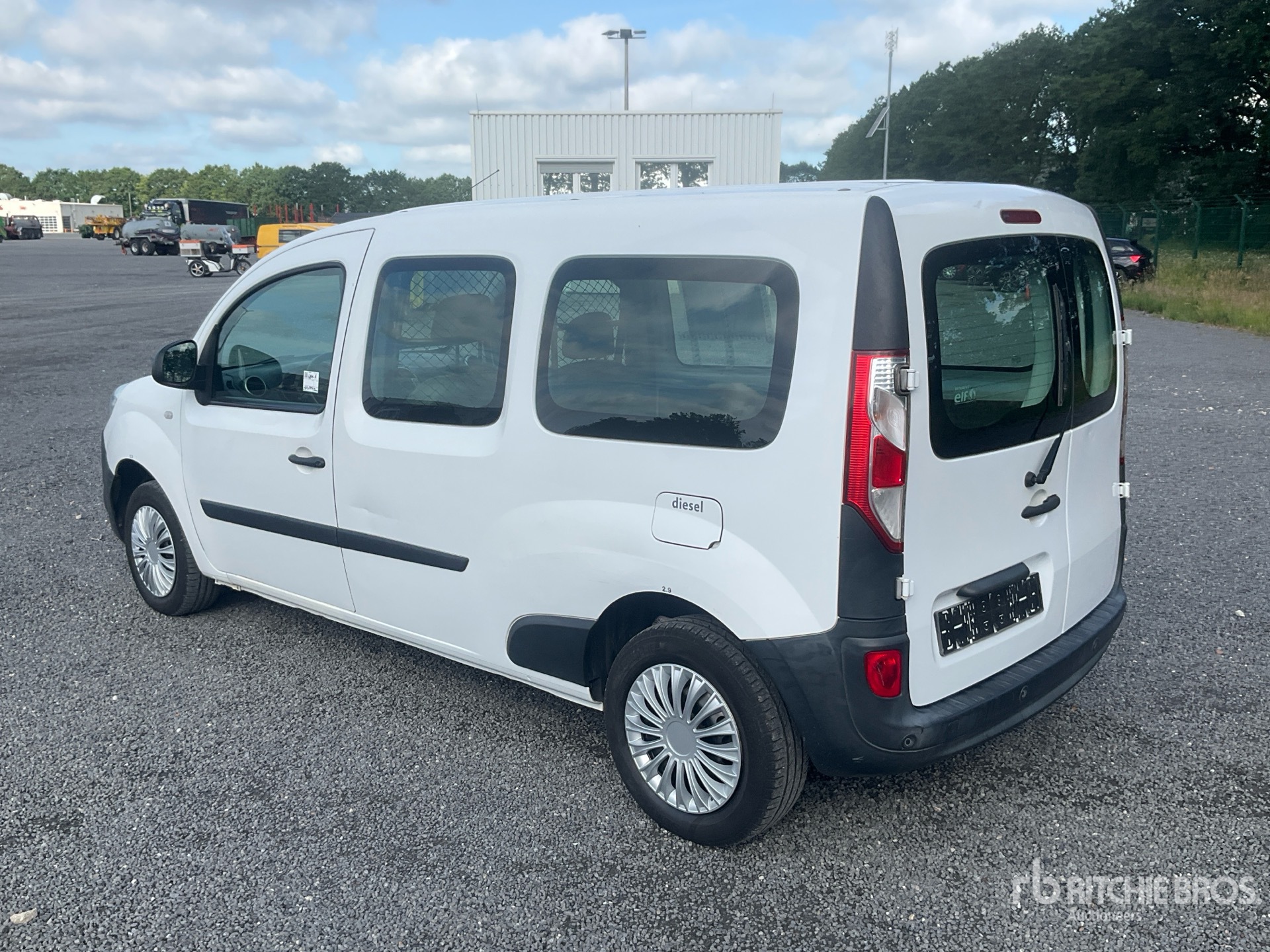 General Appearance with Picture, Left Rear Corner