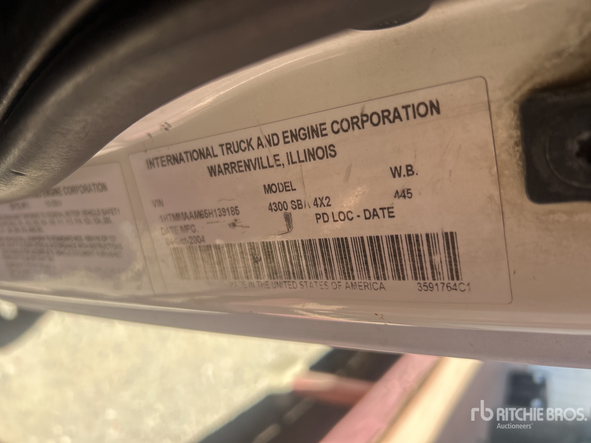 Photo of a 2005 International 4300