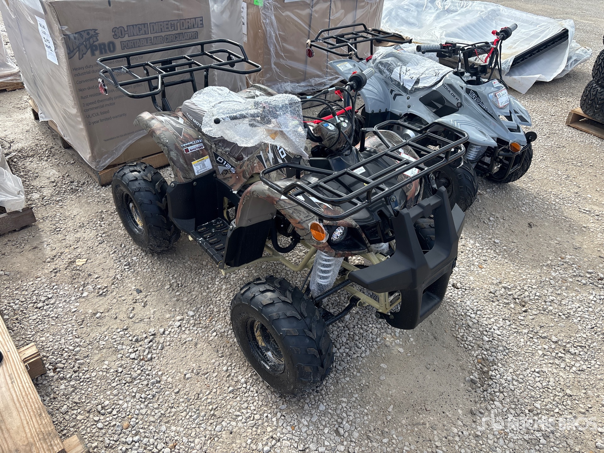 General Appearance with Picture, Right Front Corner
