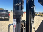 Hydraulics with Mast Lift Cylinders