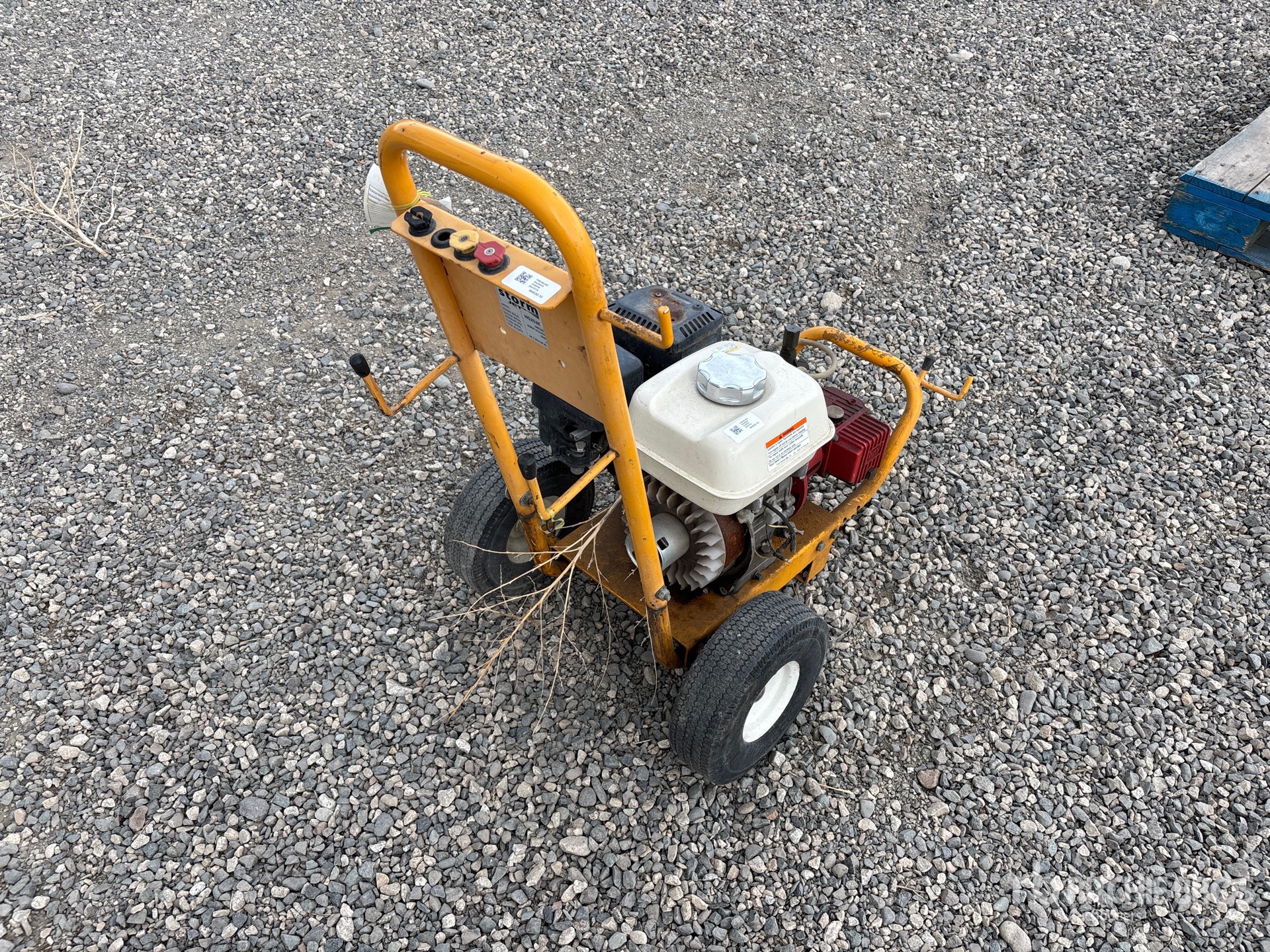 General Appearance with Picture, Right Rear Corner