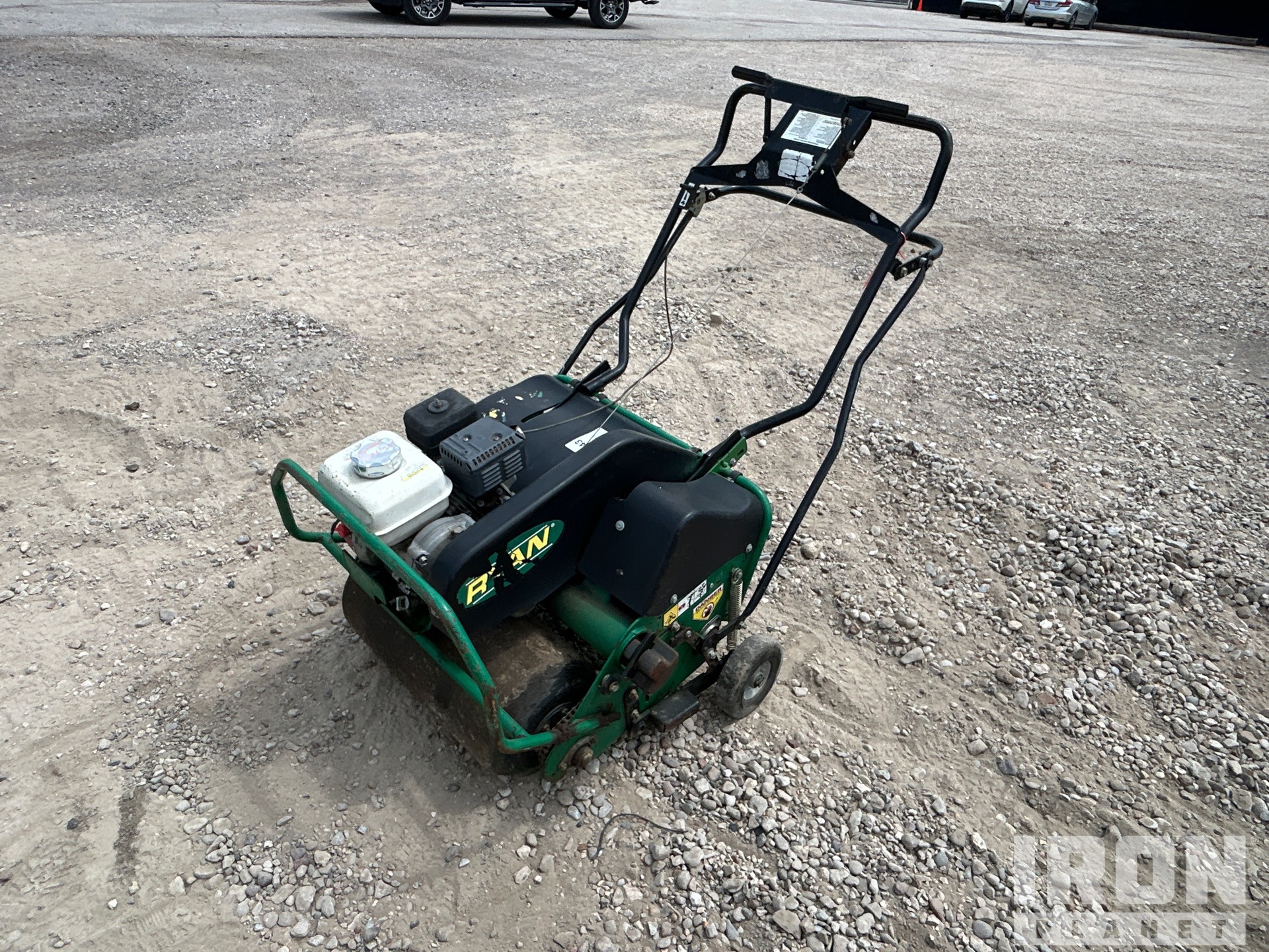 ダークグリーン 6段ハンガーオーガナイザー Ryan 544910A Walk-Behind Aerator in Dallas, Texas, United States