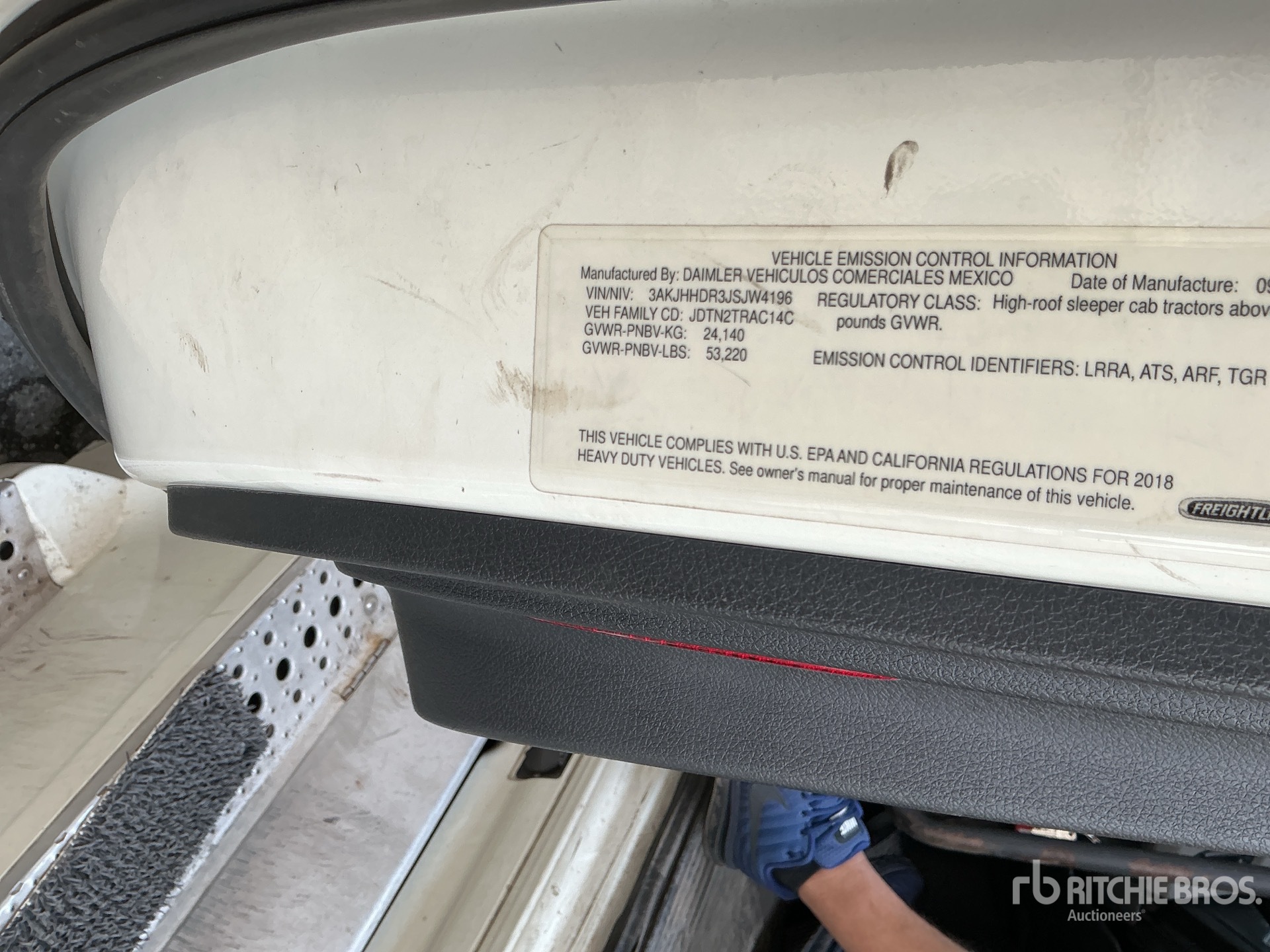Photo of a 2018 Freightliner CASCADIA 126