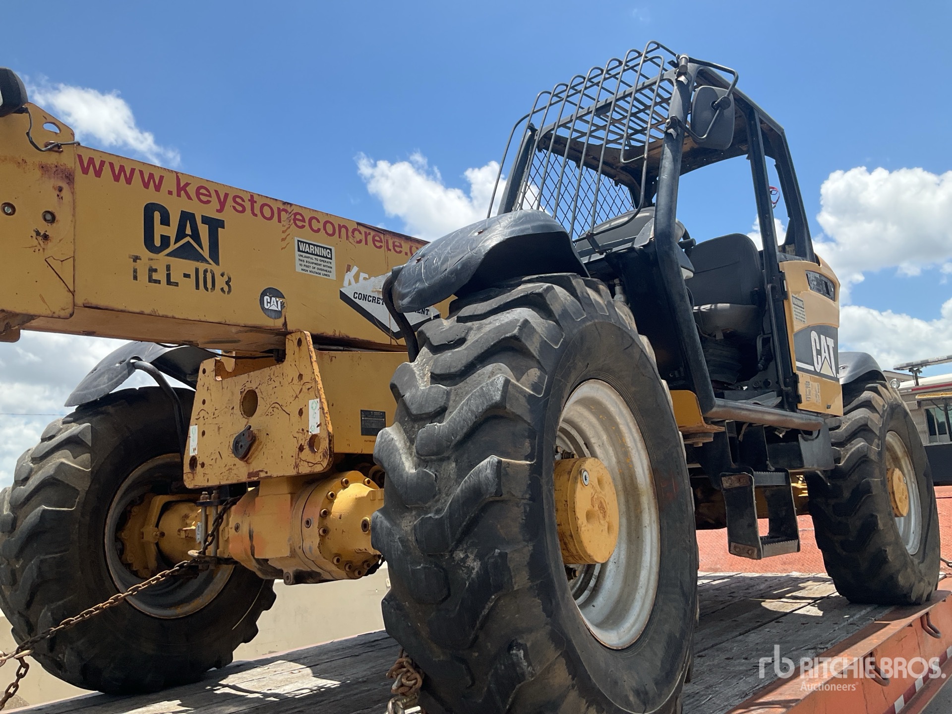 Photo of a 2005 Caterpillar TH460B