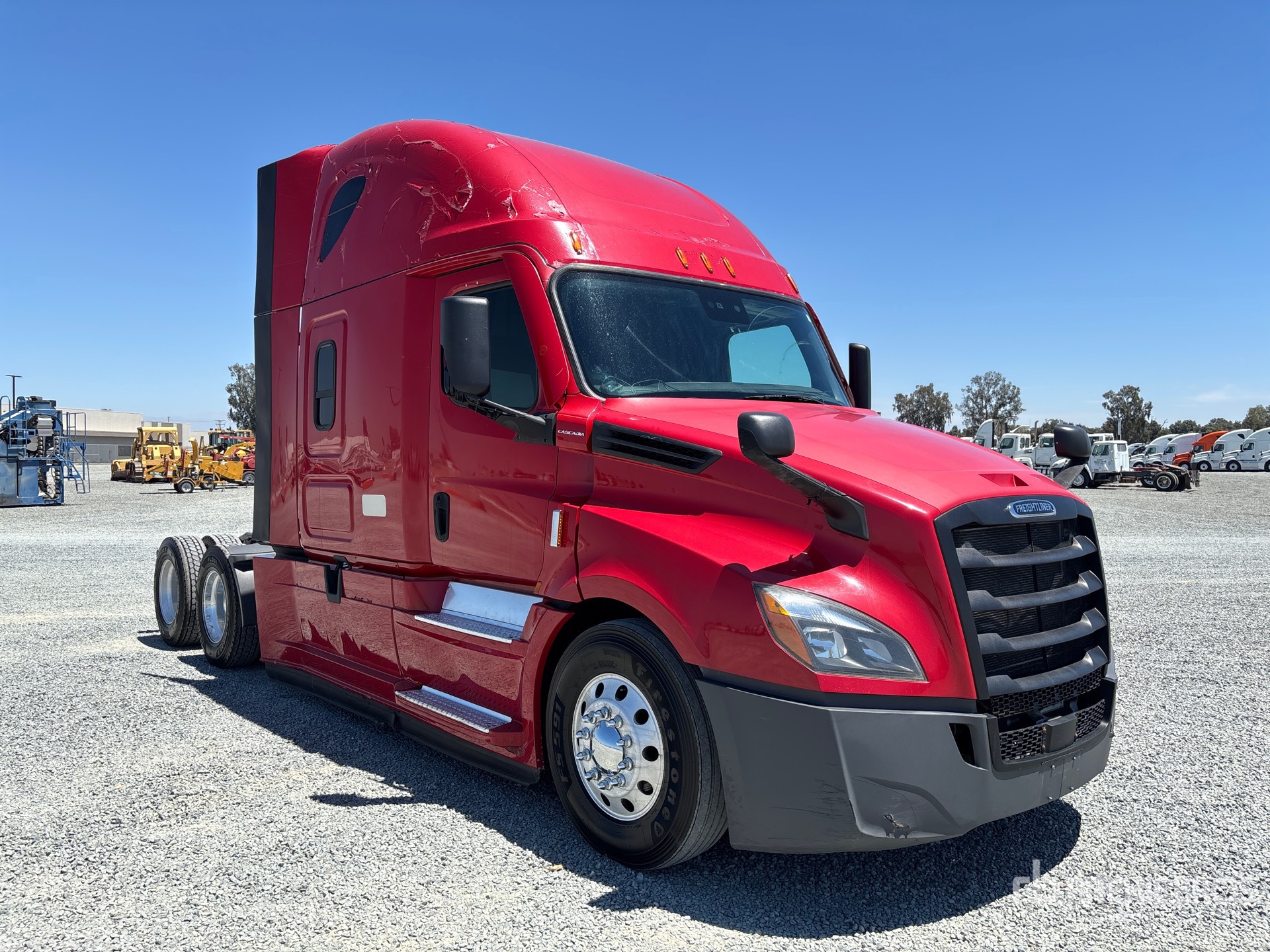2020 Freightliner CASCADIA 126