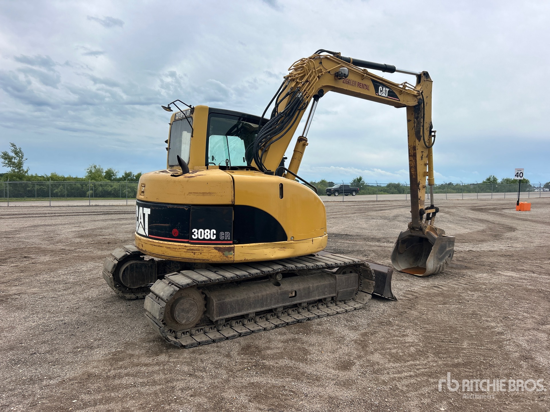 General Appearance with Picture, Right Rear Corner