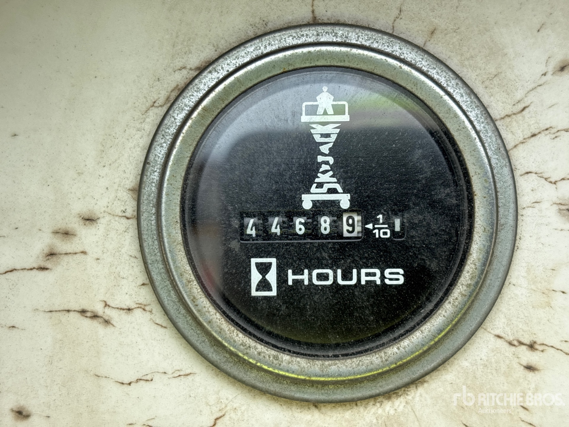 General Appearance with Hour Meter / Odometer