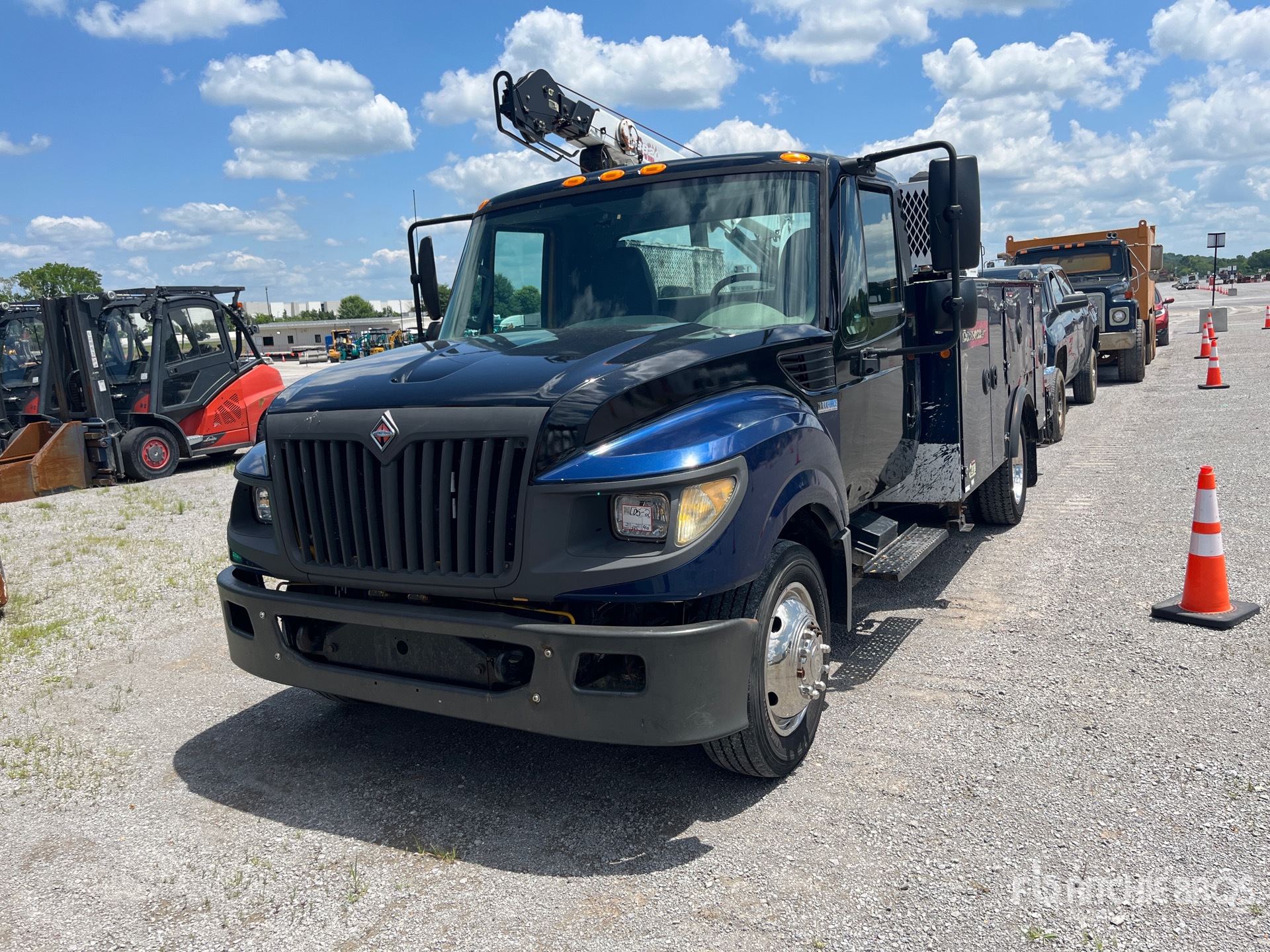 Photo of a 2013 International TERRASTAR