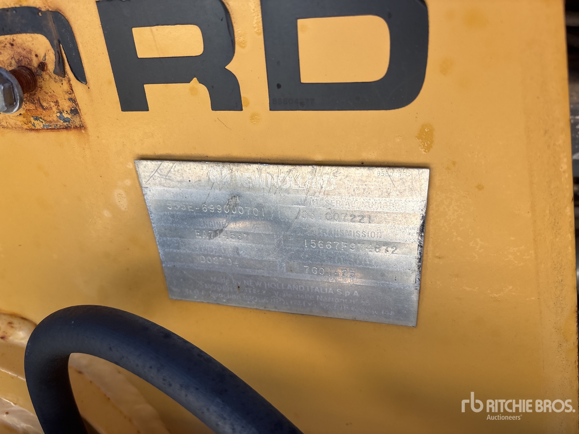Photo of a 1997 New Holland 555E