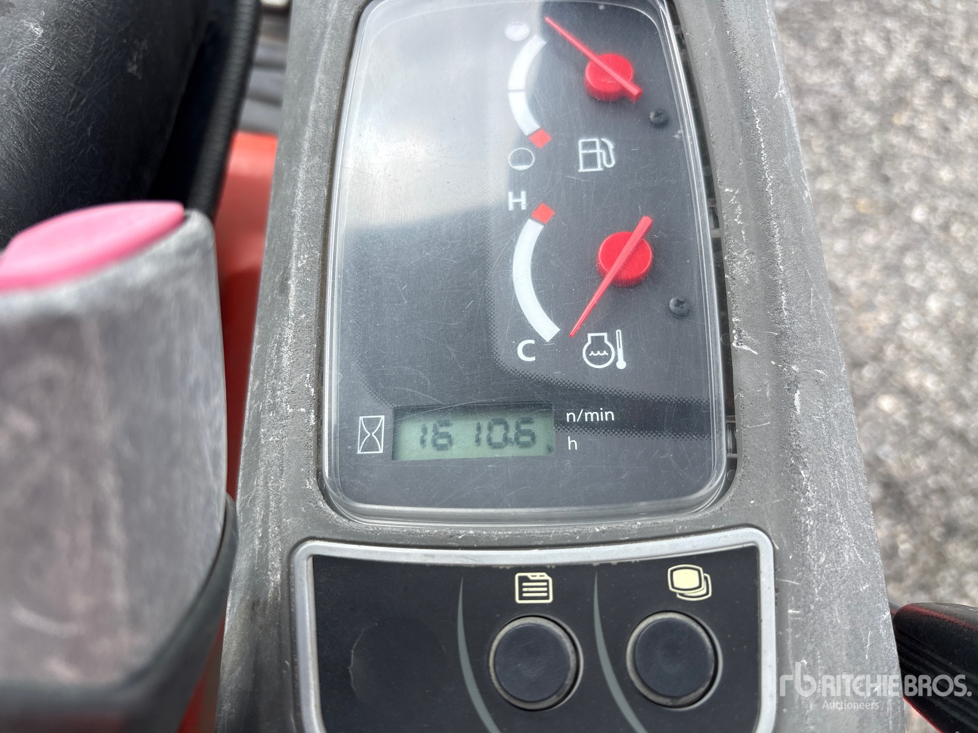 General Appearance with Hour Meter / Odometer