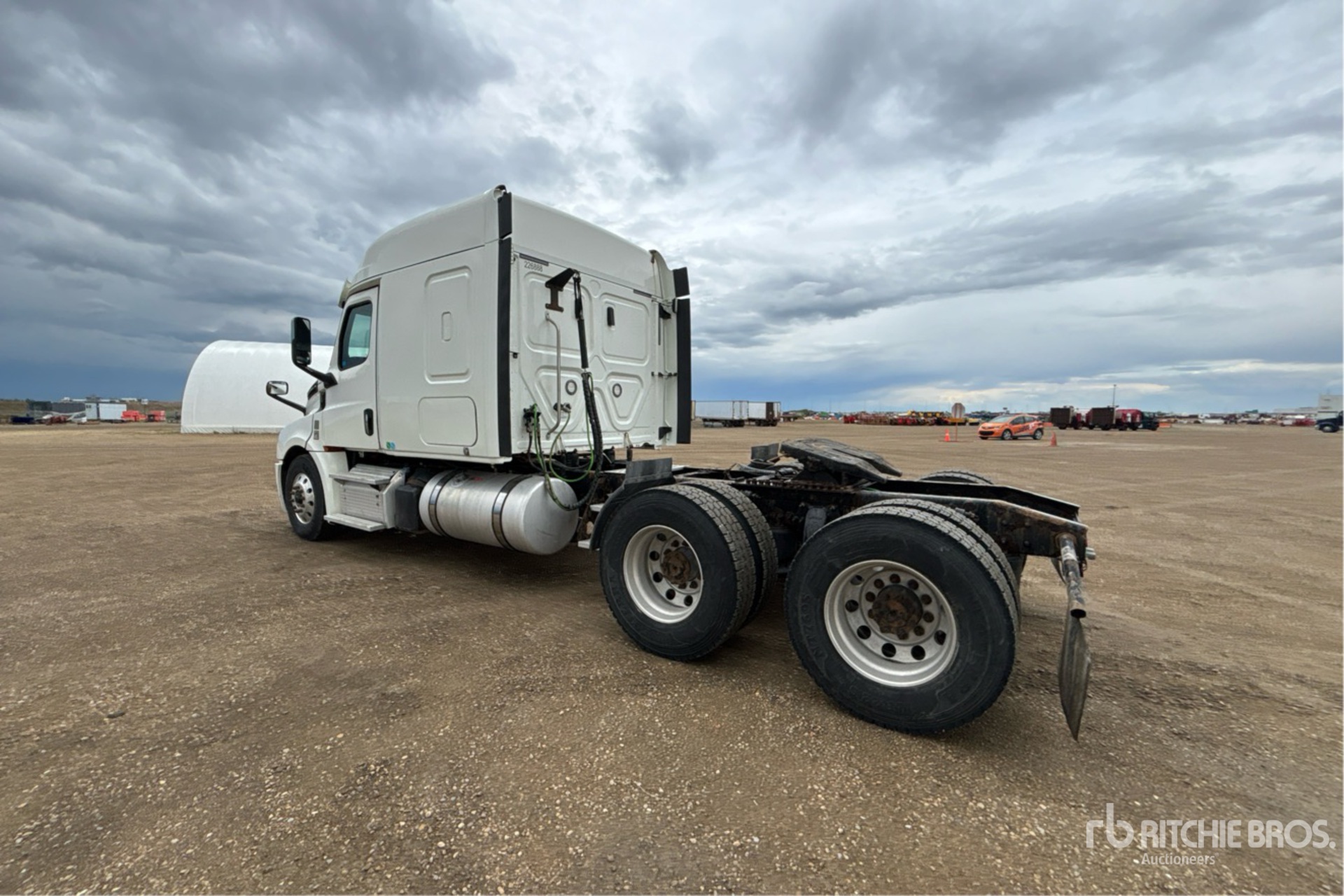 General Appearance with Picture, Left Rear Corner