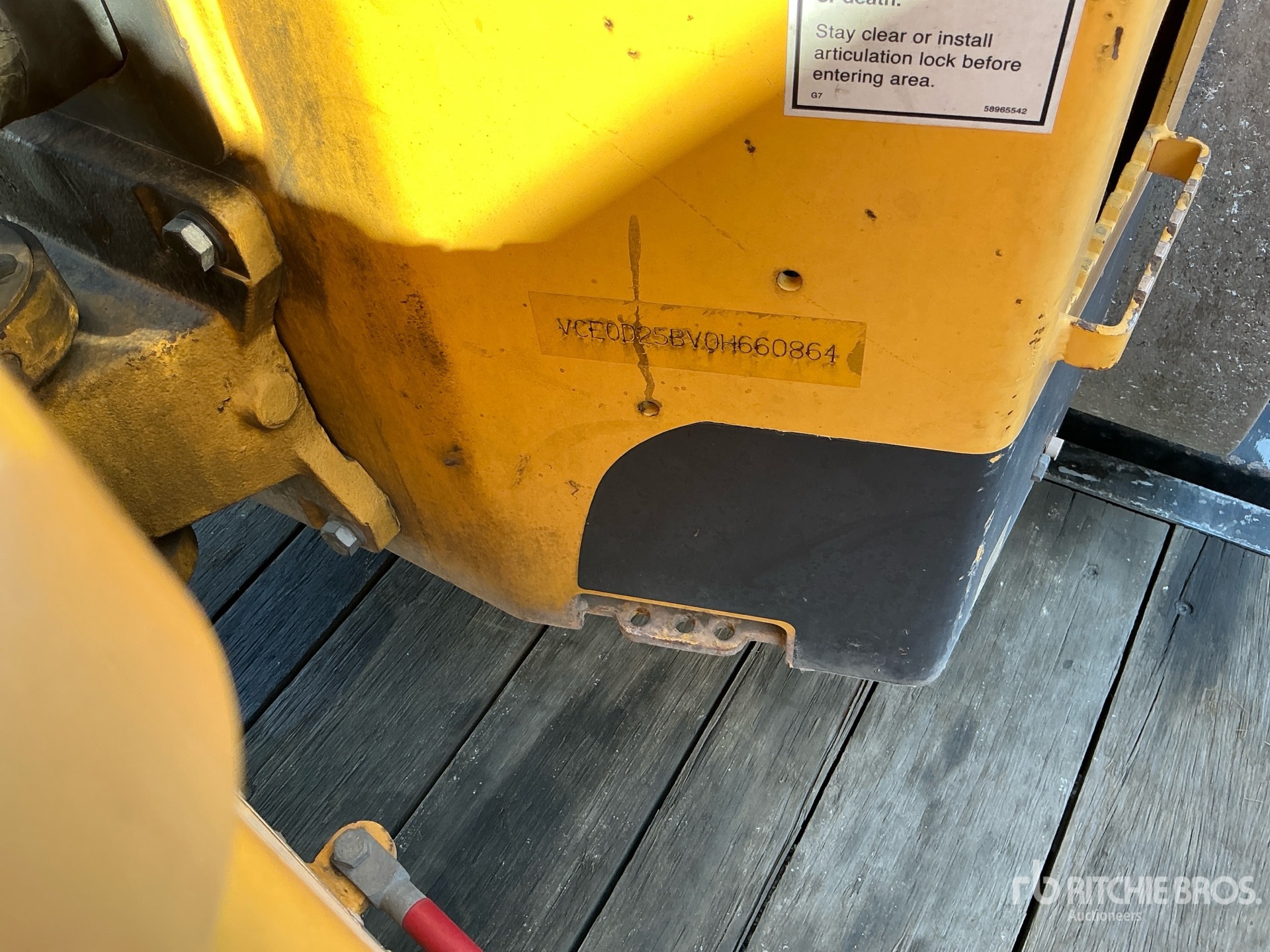 Photo of a 2018 Volvo DD25B