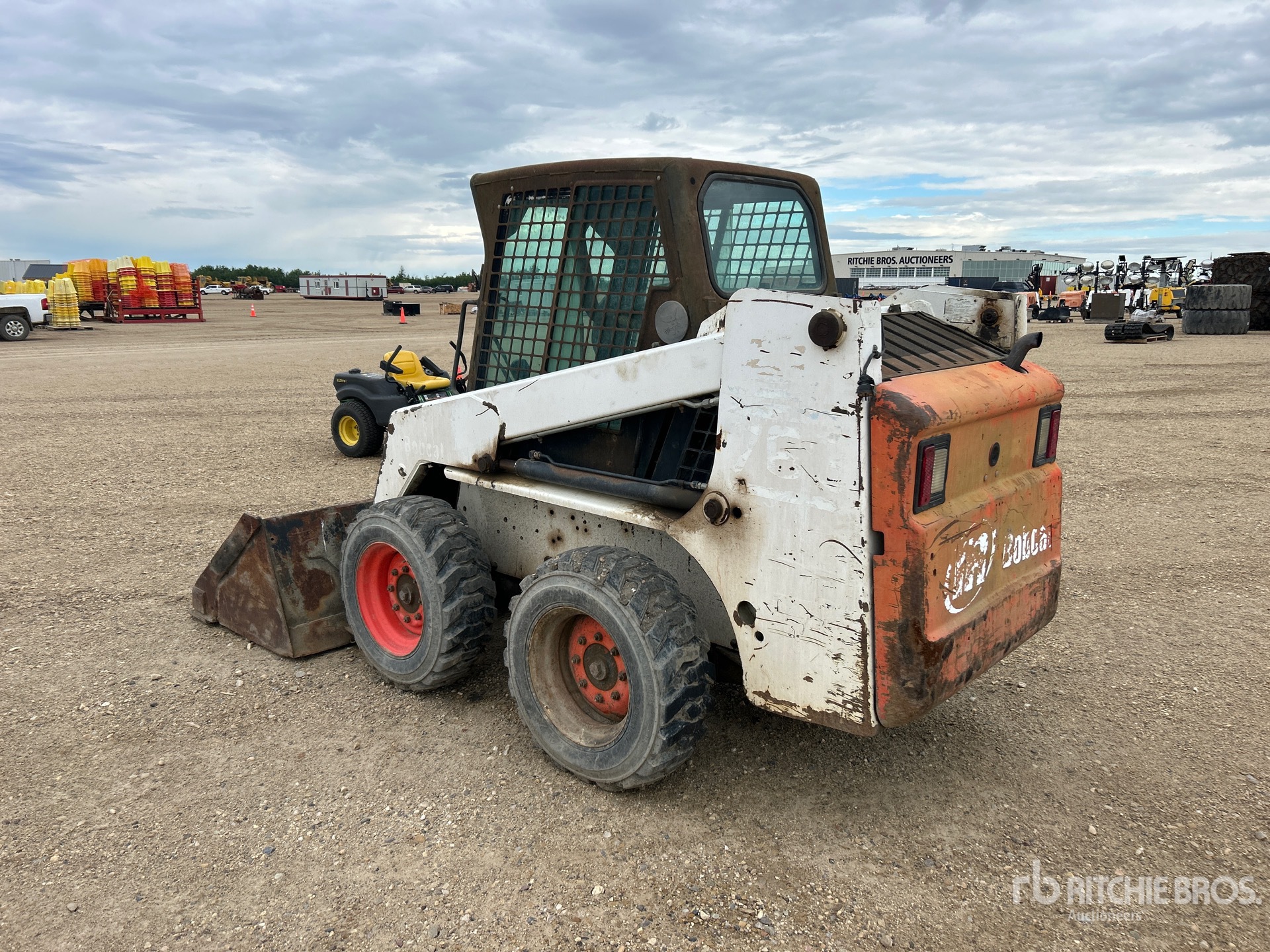 General Appearance with Picture, Left Rear Corner