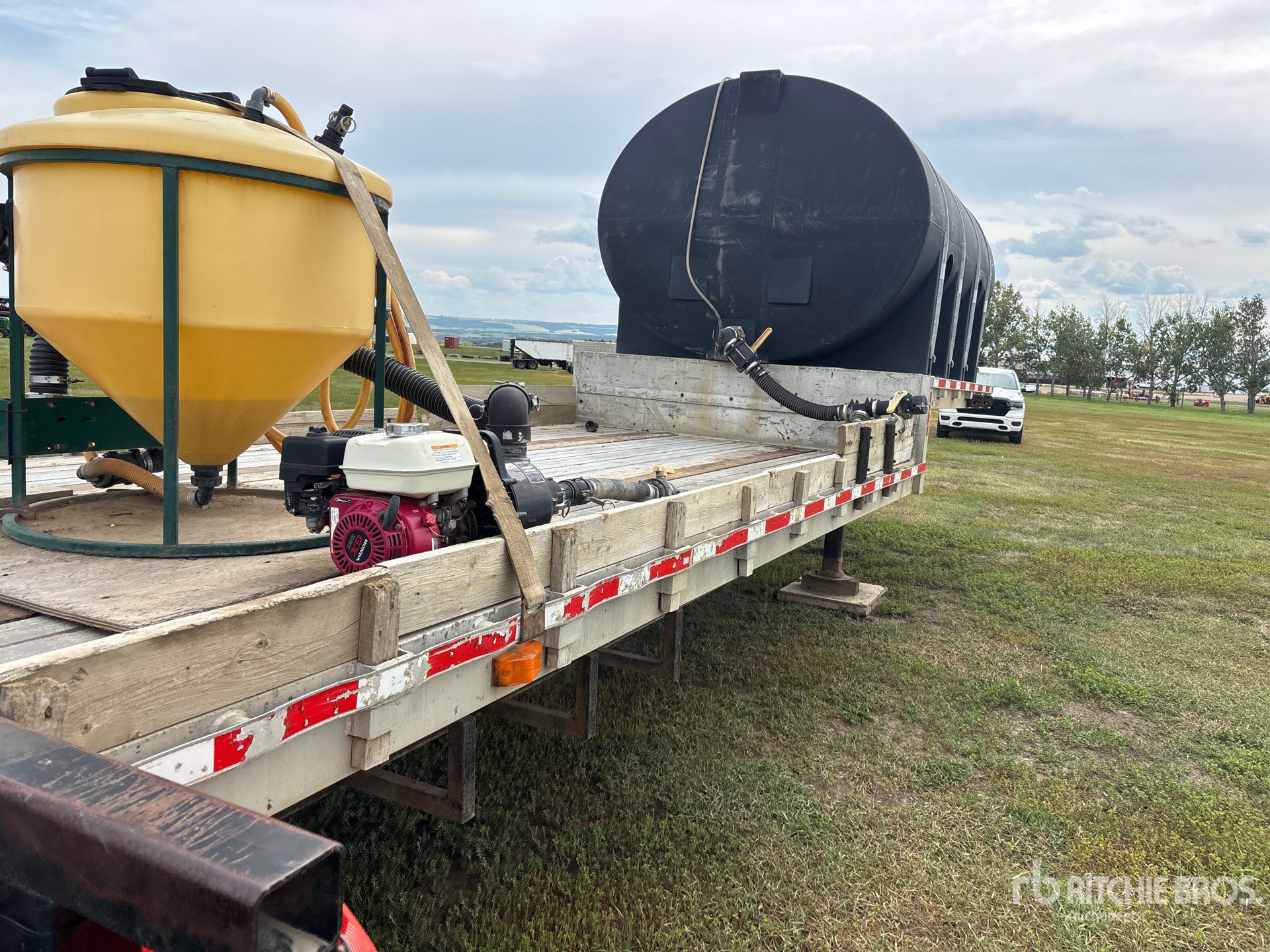 2000 Wilson 51 ft Tri/A