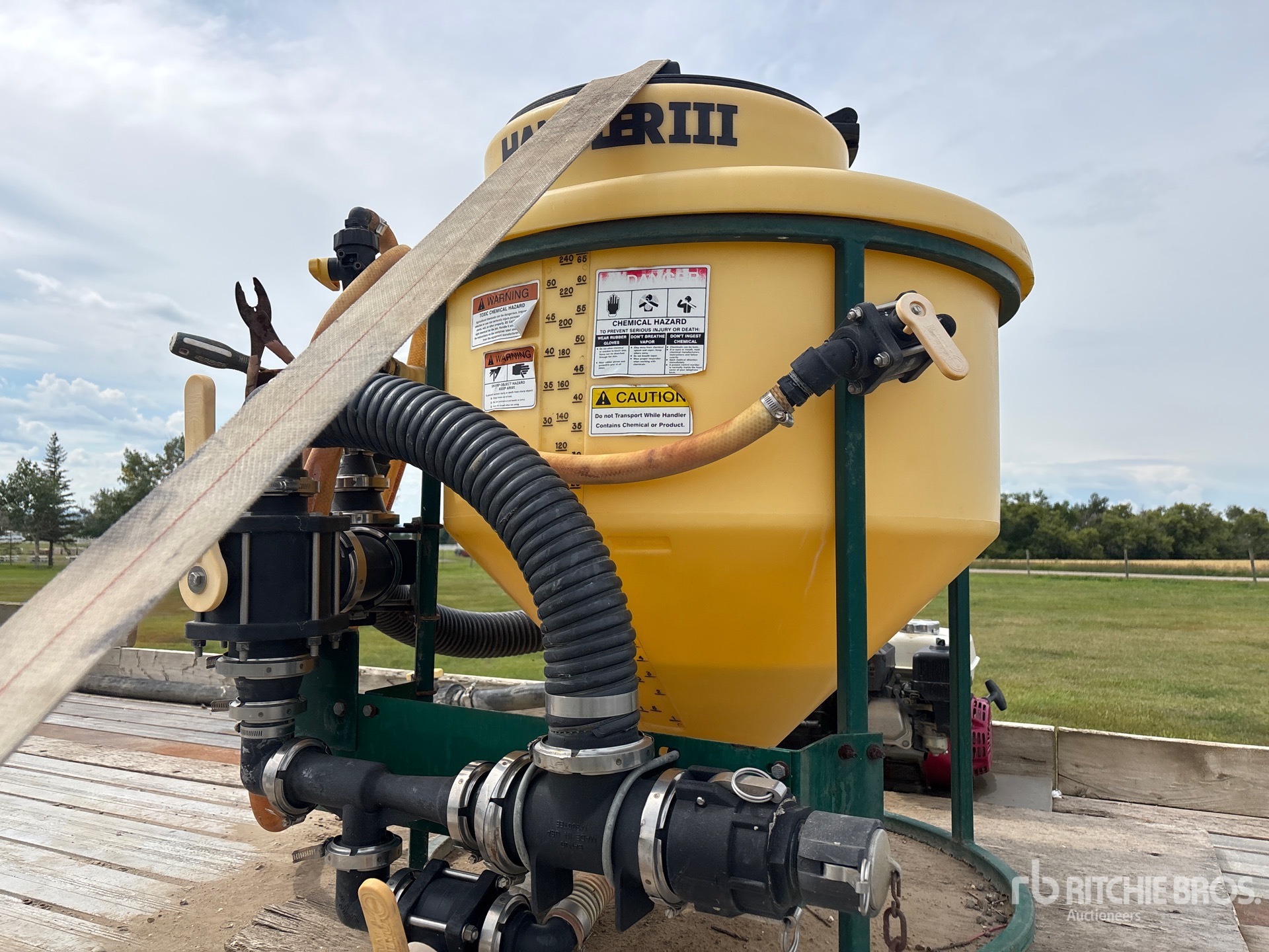 2000 Wilson 51 ft Tri/A