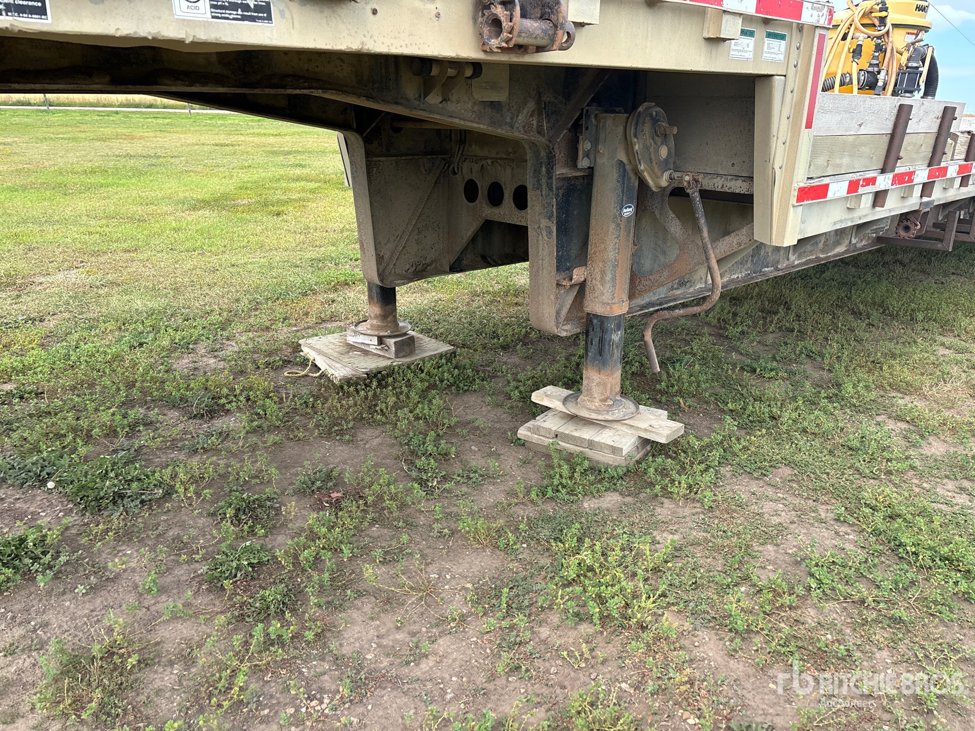 2000 Wilson 51 ft Tri/A