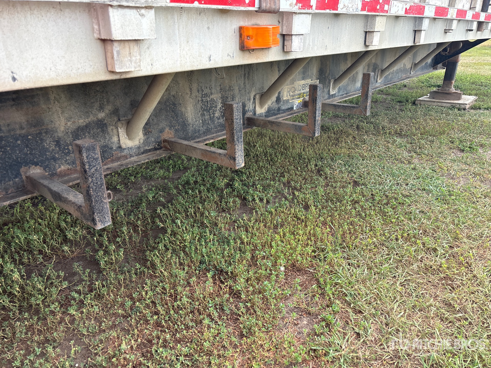 2000 Wilson 51 ft Tri/A