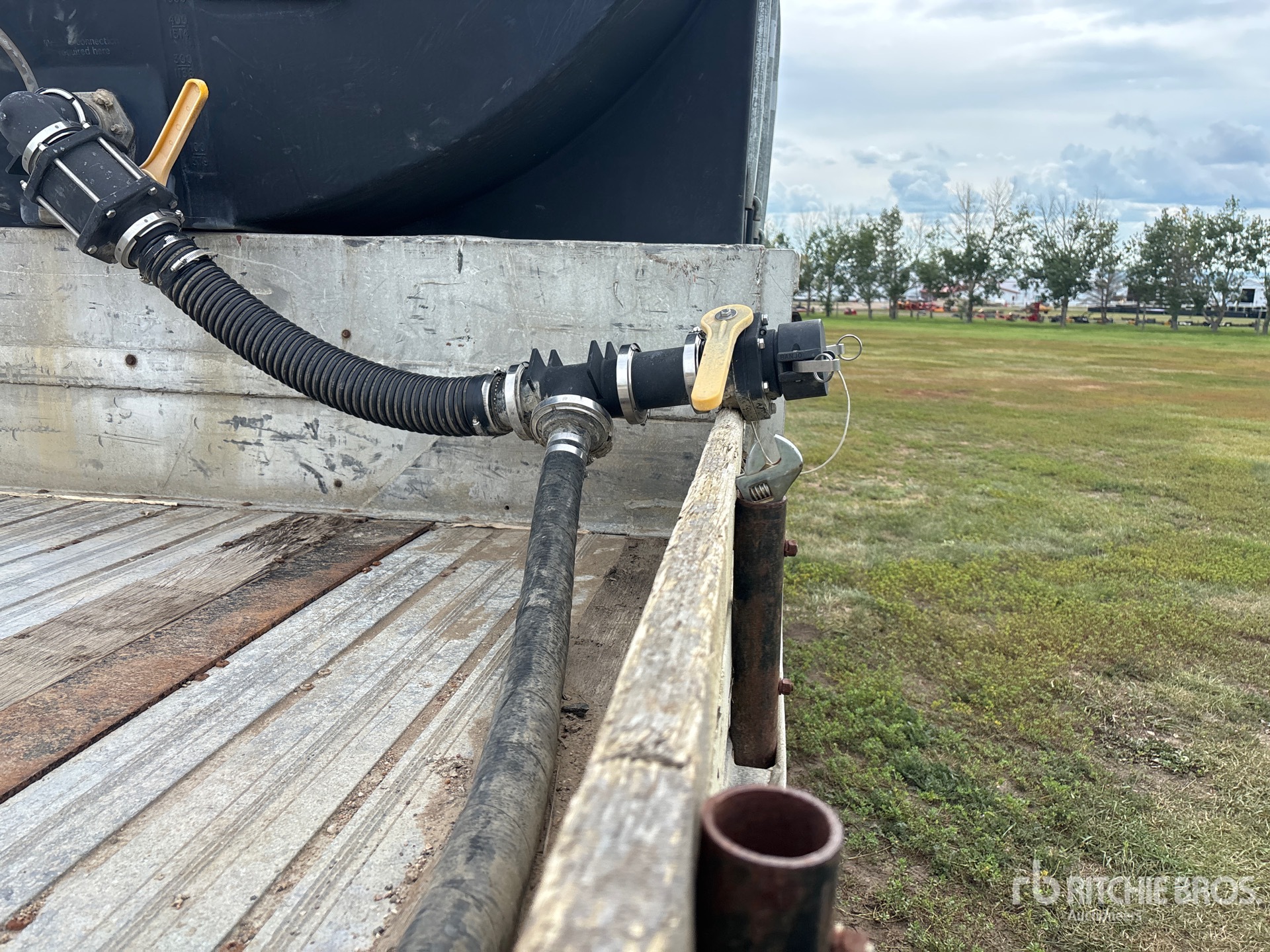 2000 Wilson 51 ft Tri/A