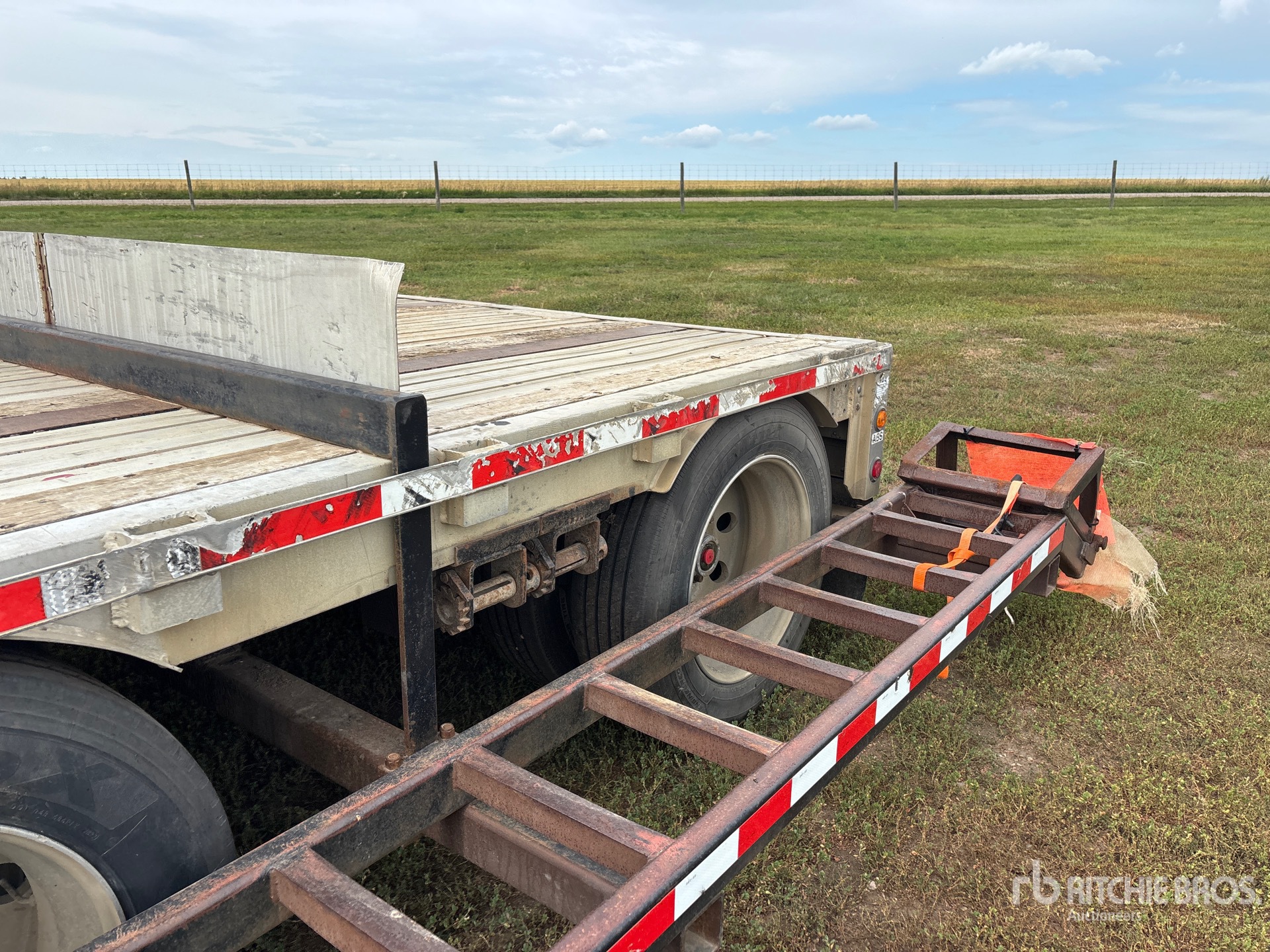 2000 Wilson 51 ft Tri/A