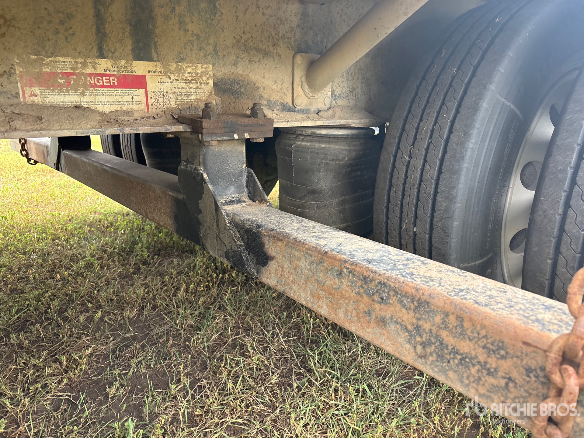 2000 Wilson 51 ft Tri/A