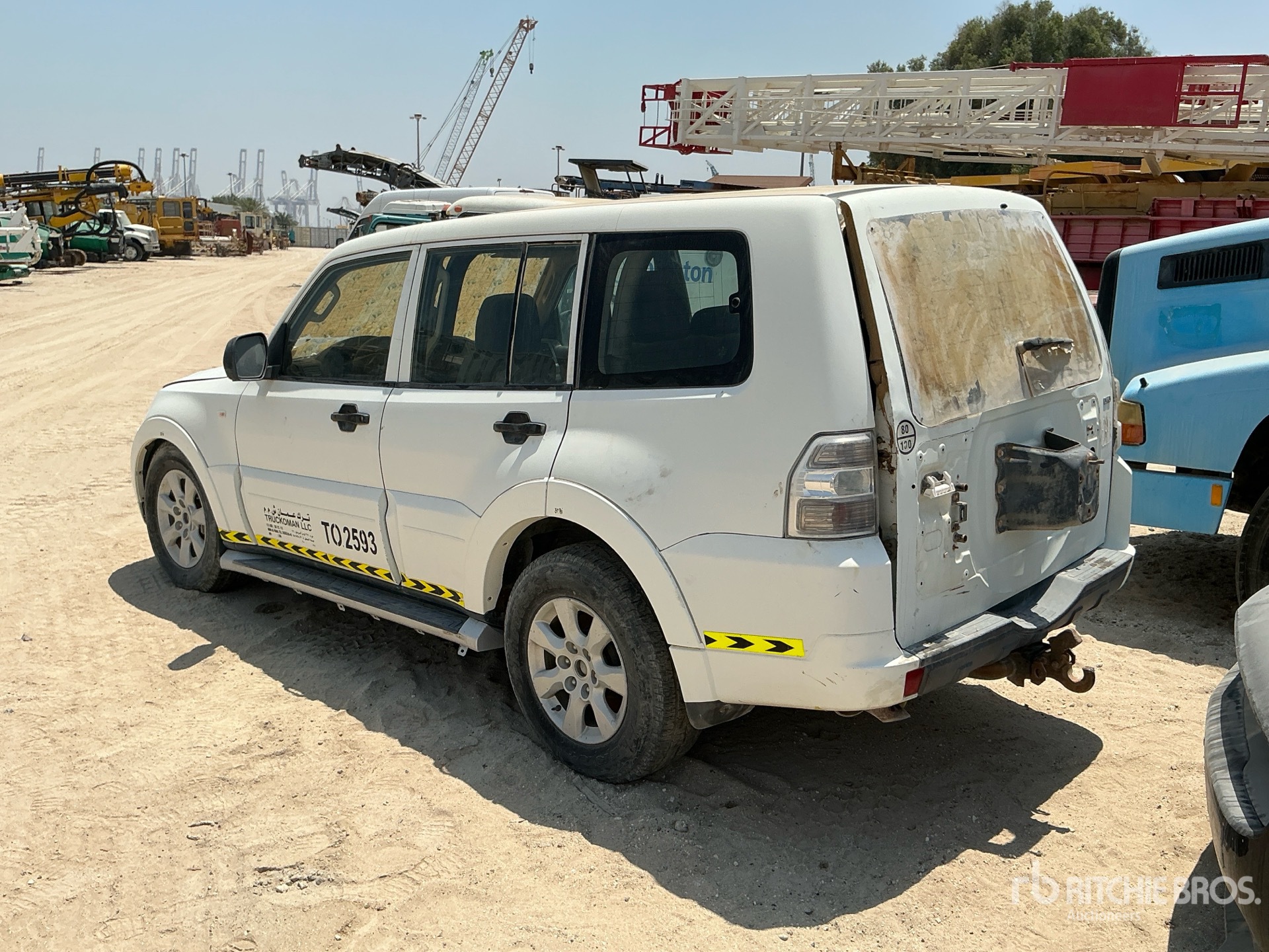 General Appearance with Picture, Left Rear Corner
