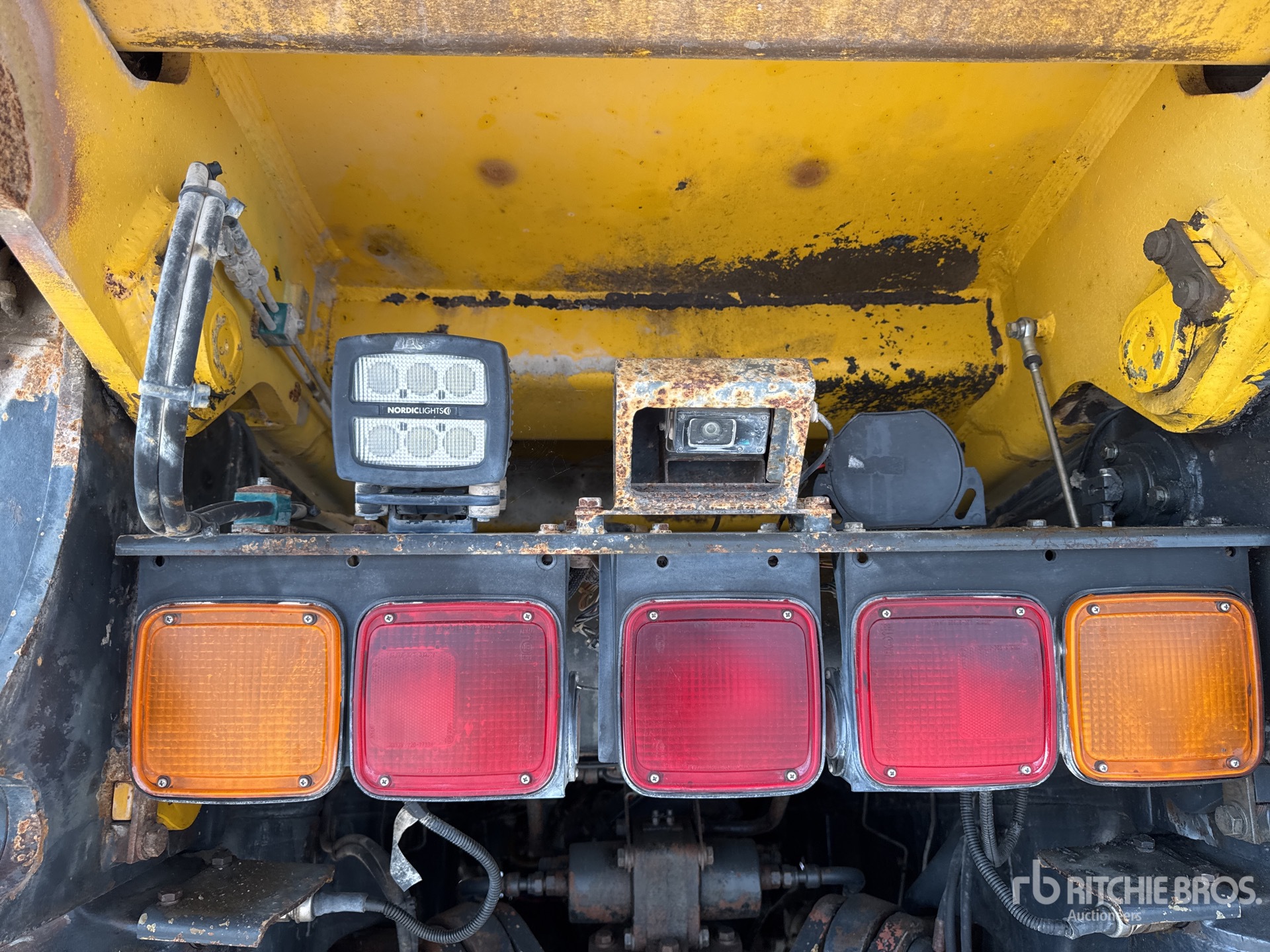 2007 Komatsu HD405-7