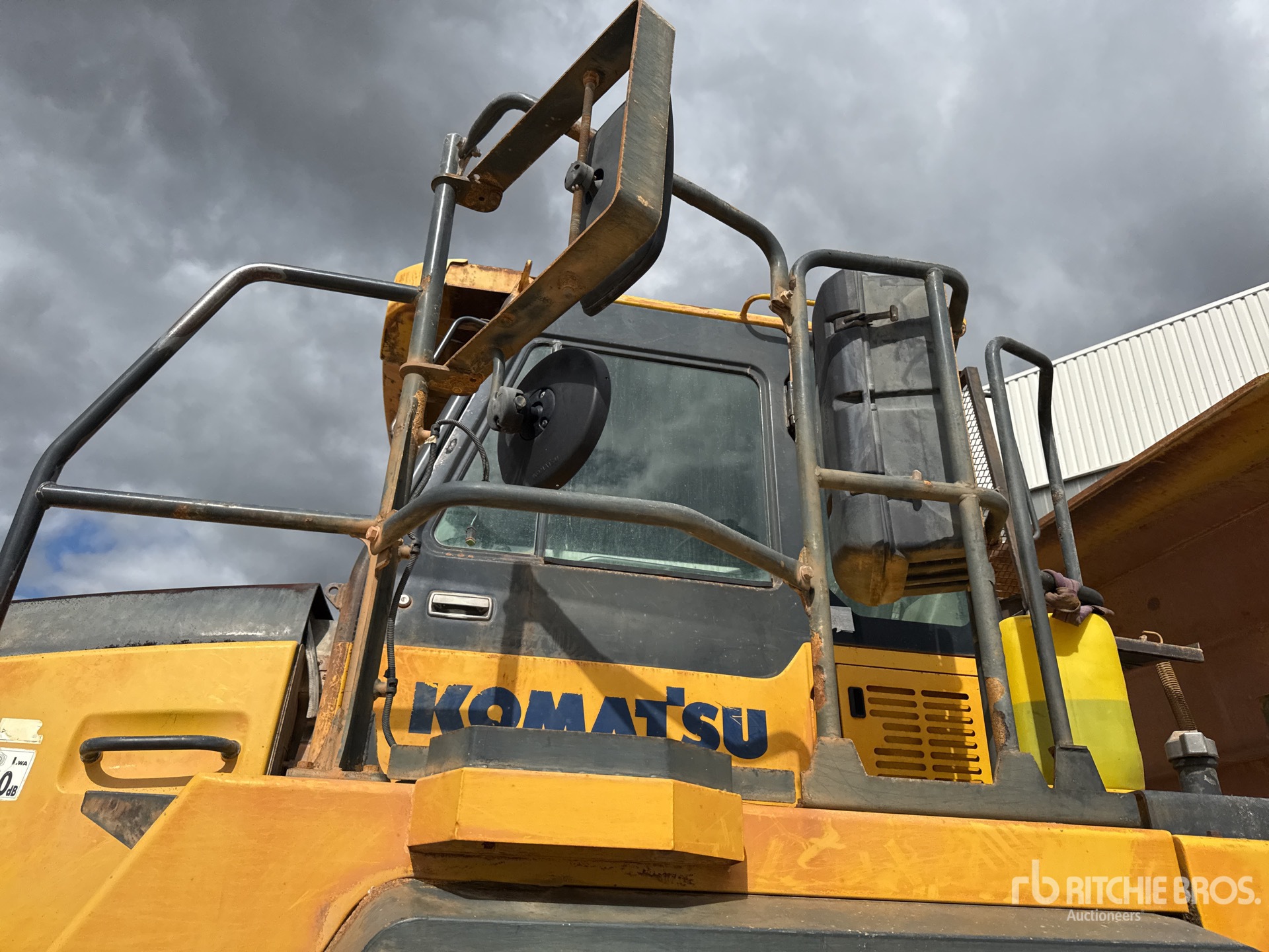 2013 Komatsu HM400-3