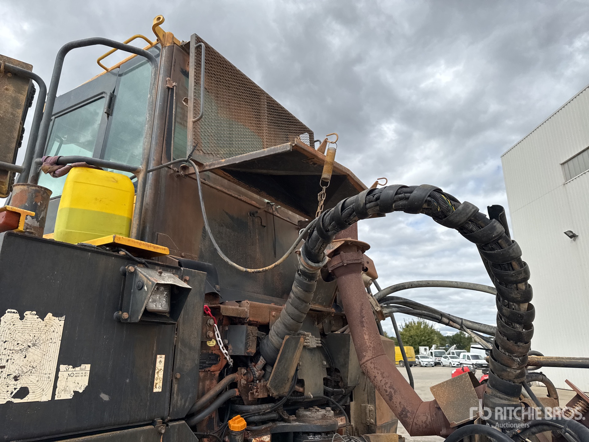 2013 Komatsu HM400-3