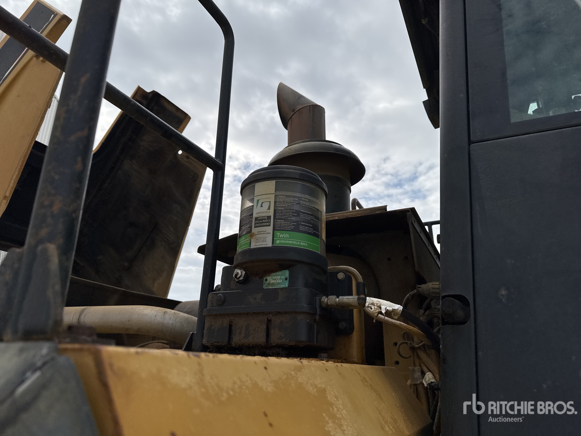 2002 Caterpillar 966G II