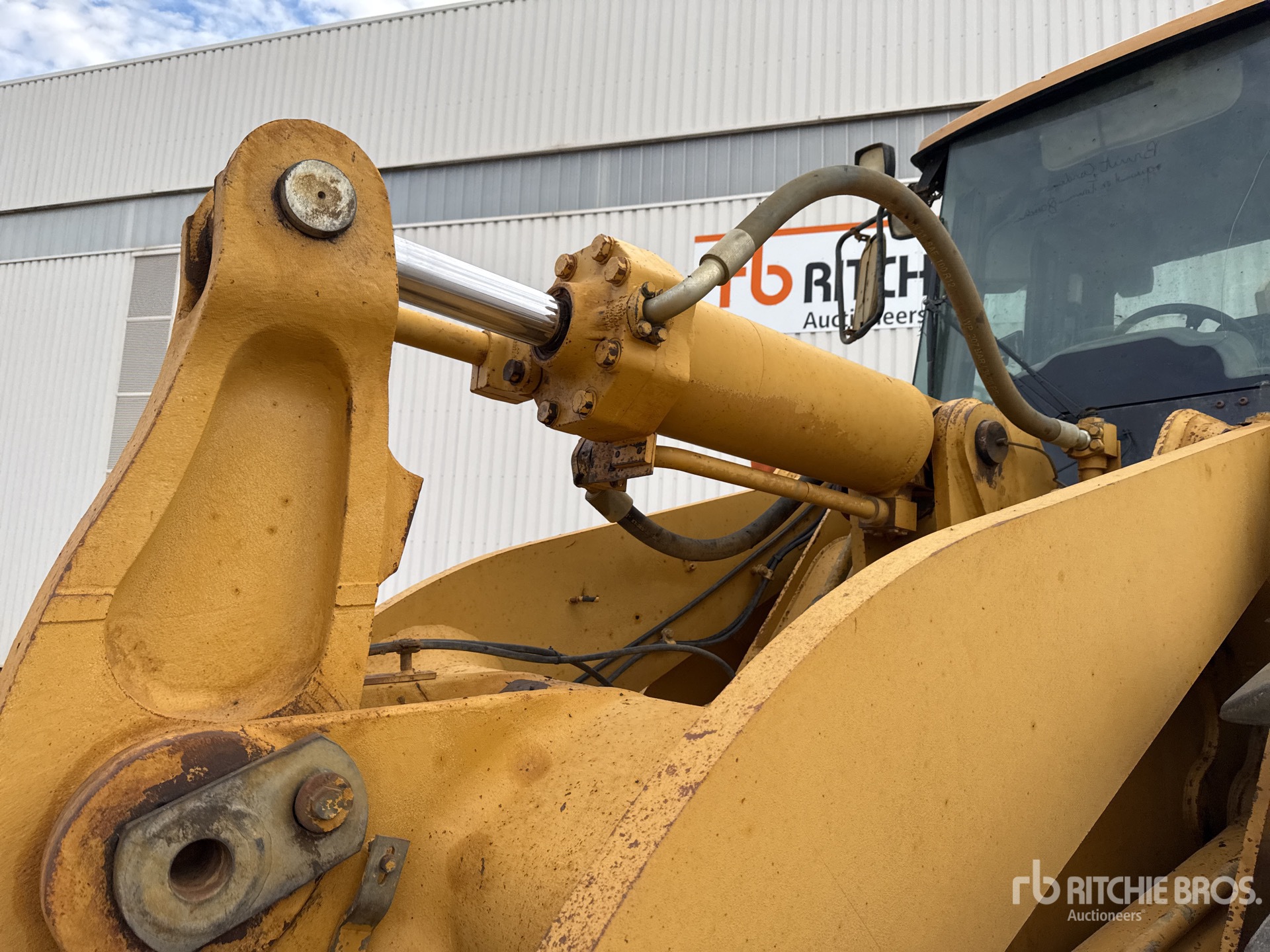 2002 Caterpillar 966G II