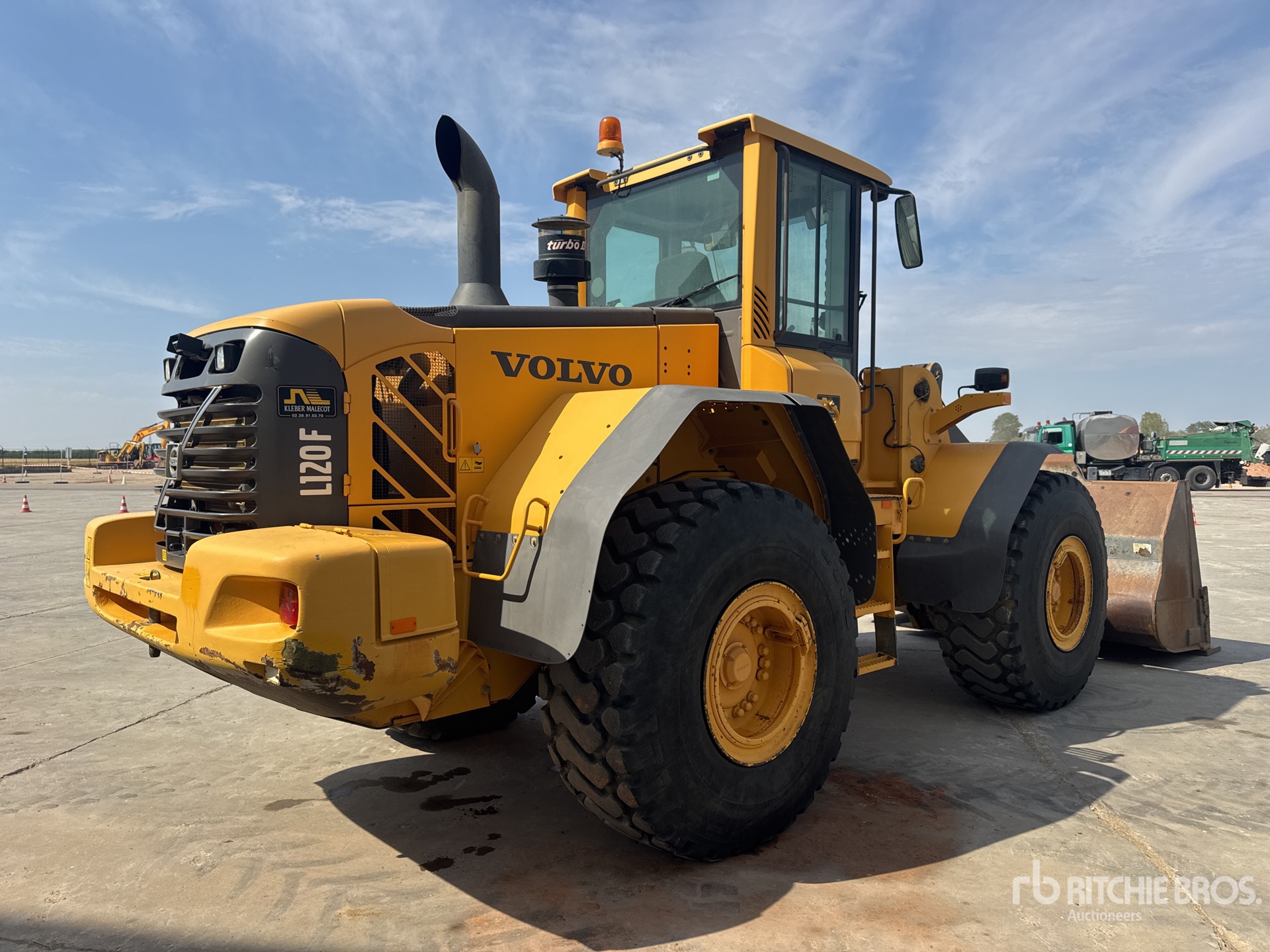 2010 Volvo L120F