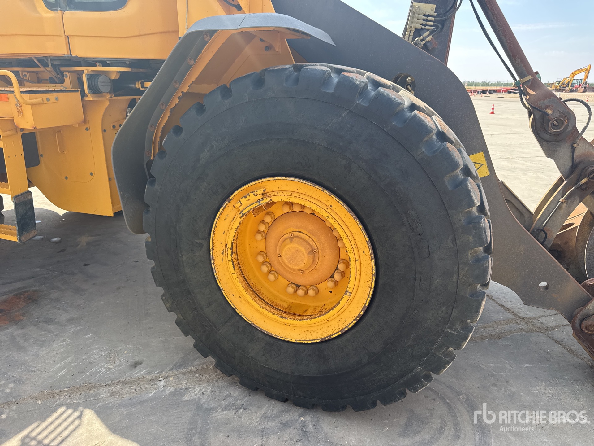 2010 Volvo L120F