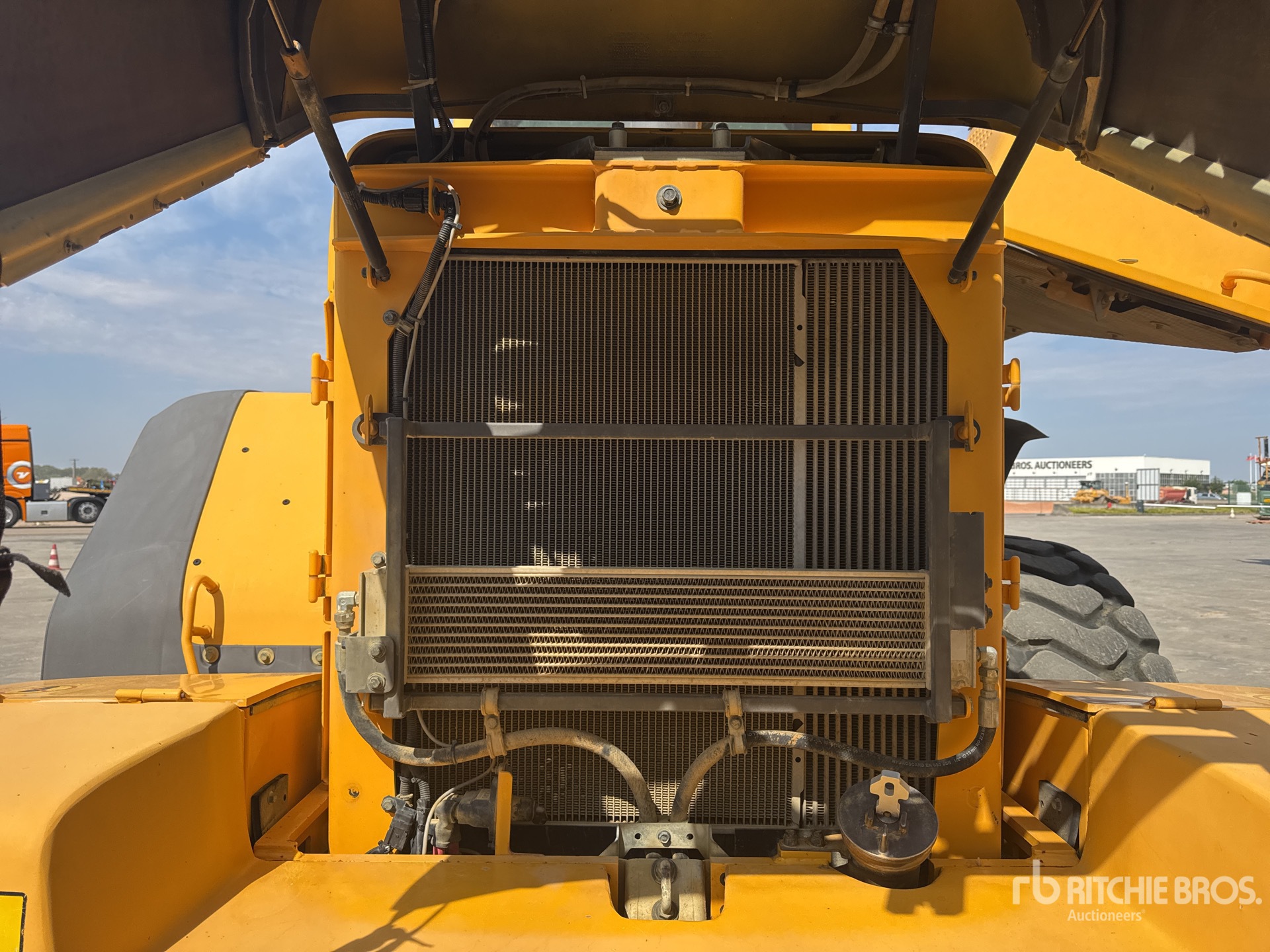 2010 Volvo L120F