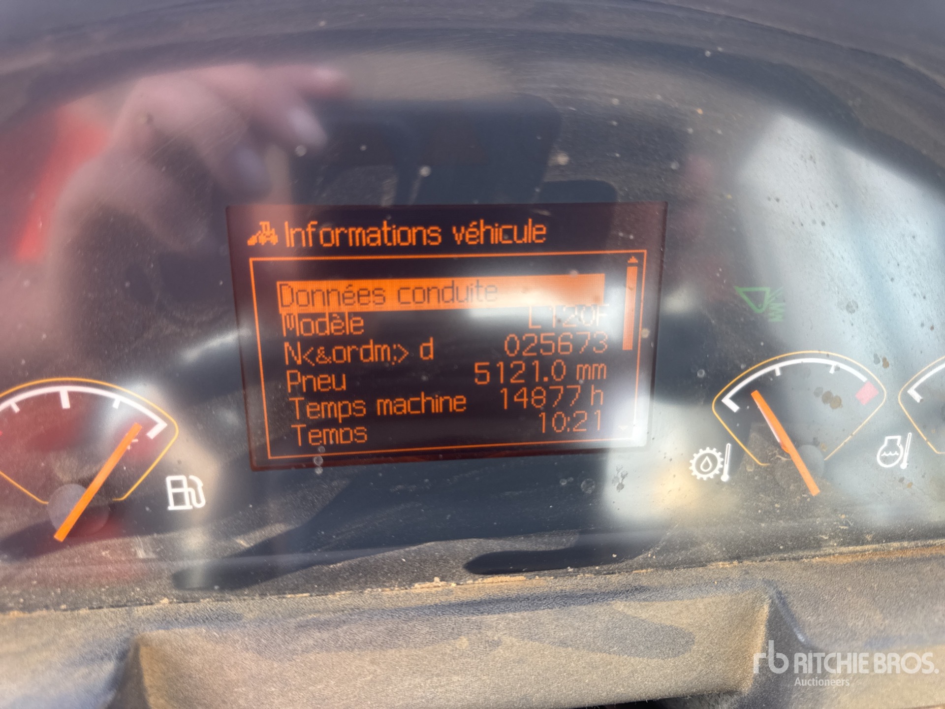 2010 Volvo L120F