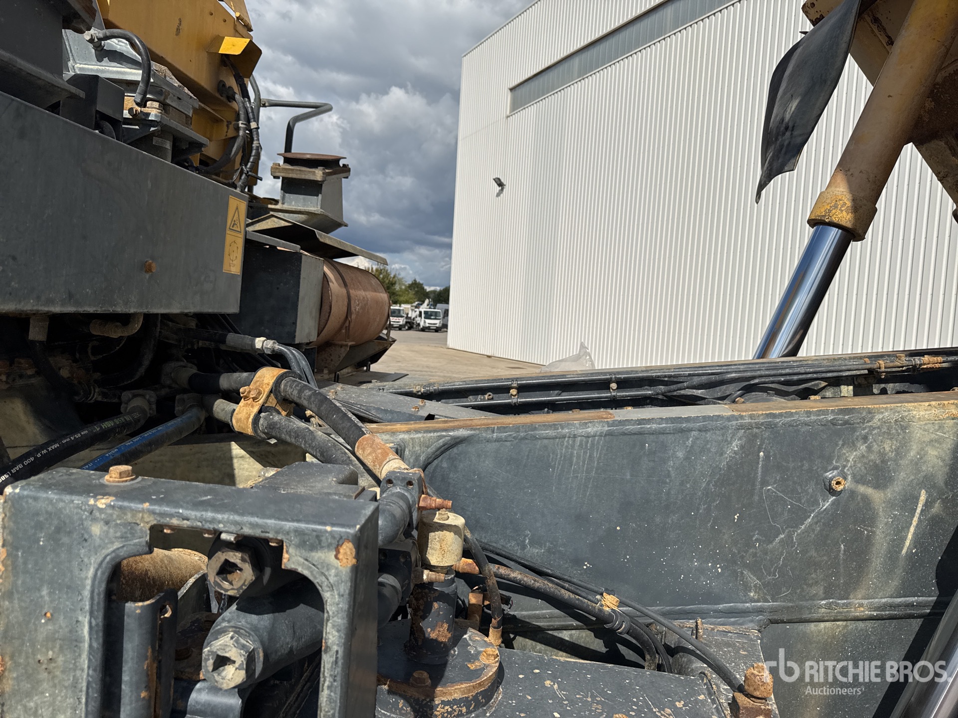 2007 Komatsu HD405-7