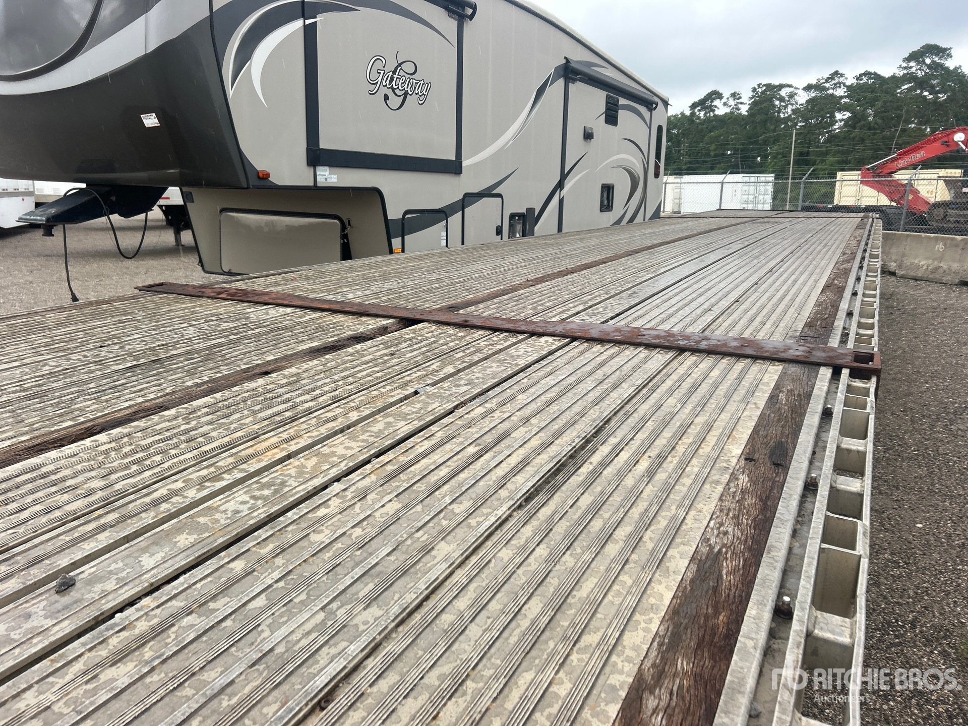 2005 Reitnouer 53 ft S/A (Inoperable)